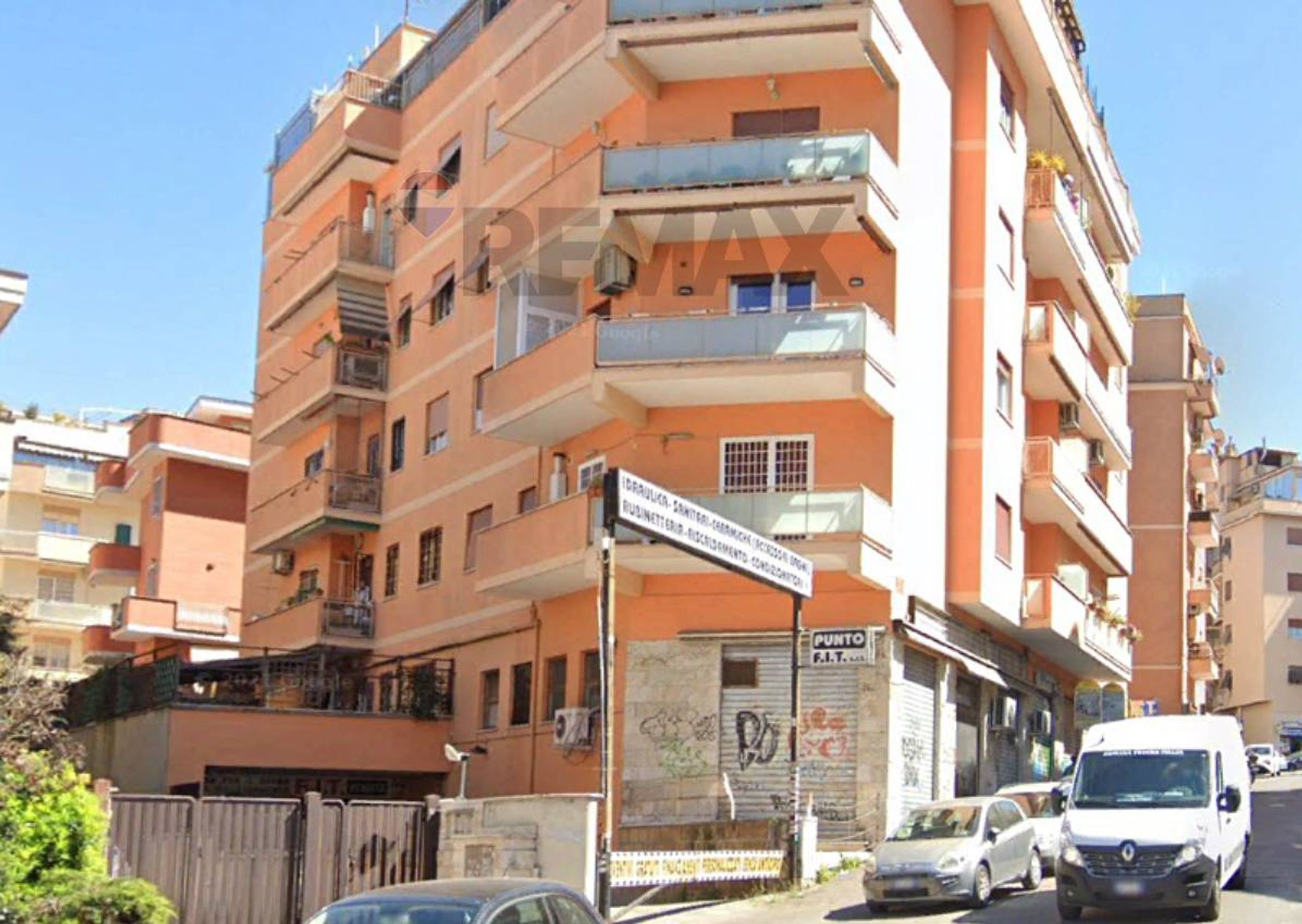 Property in Roma