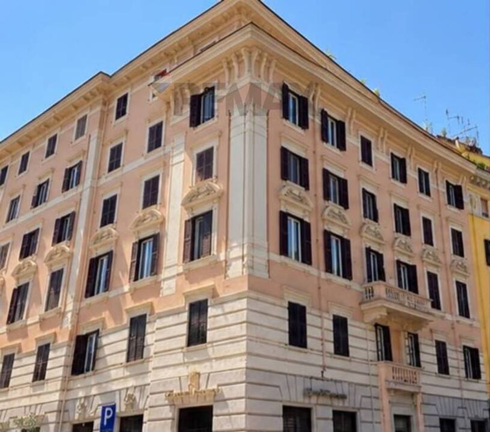 Edificio all'aperto