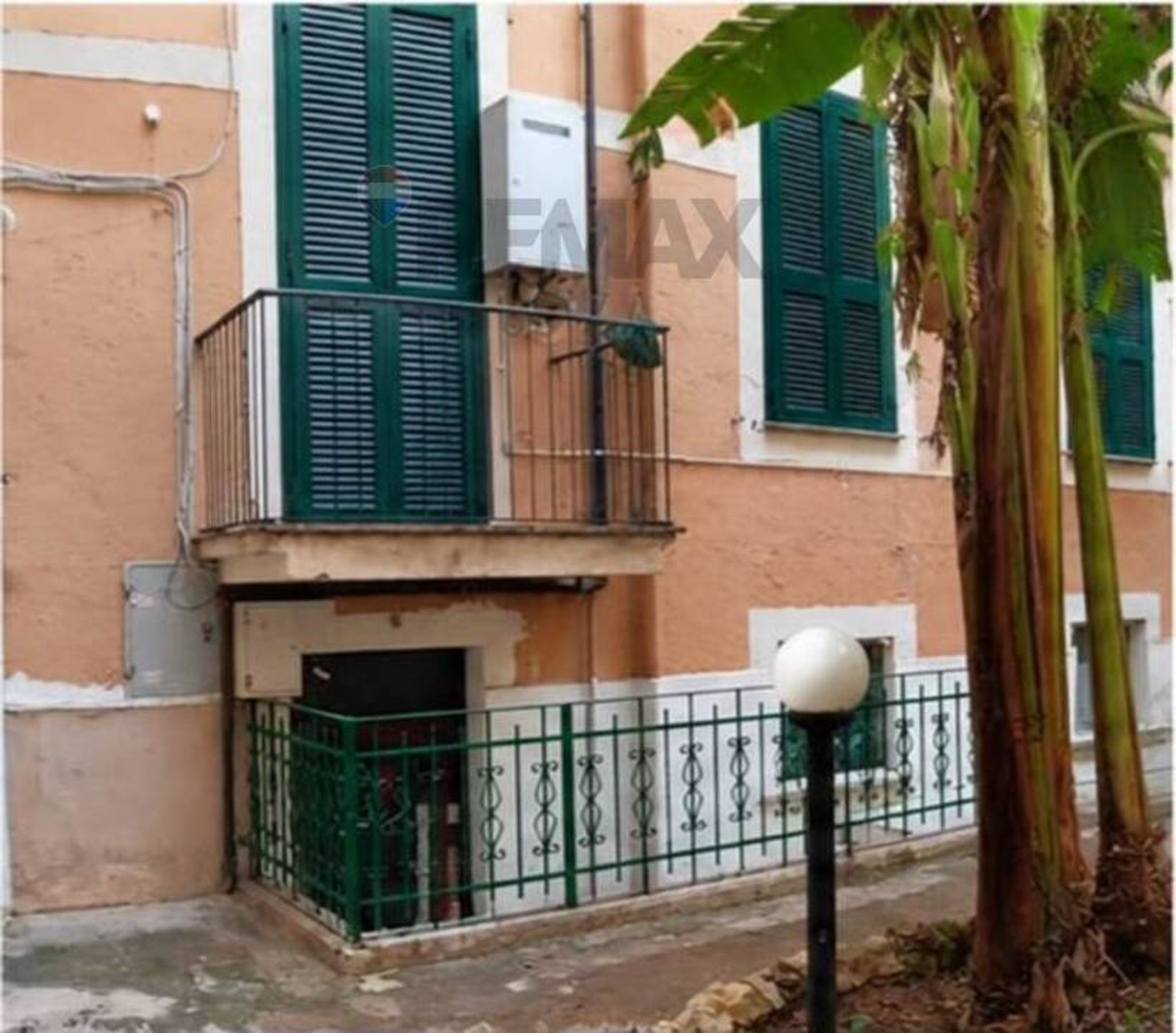 Edificio all'aperto