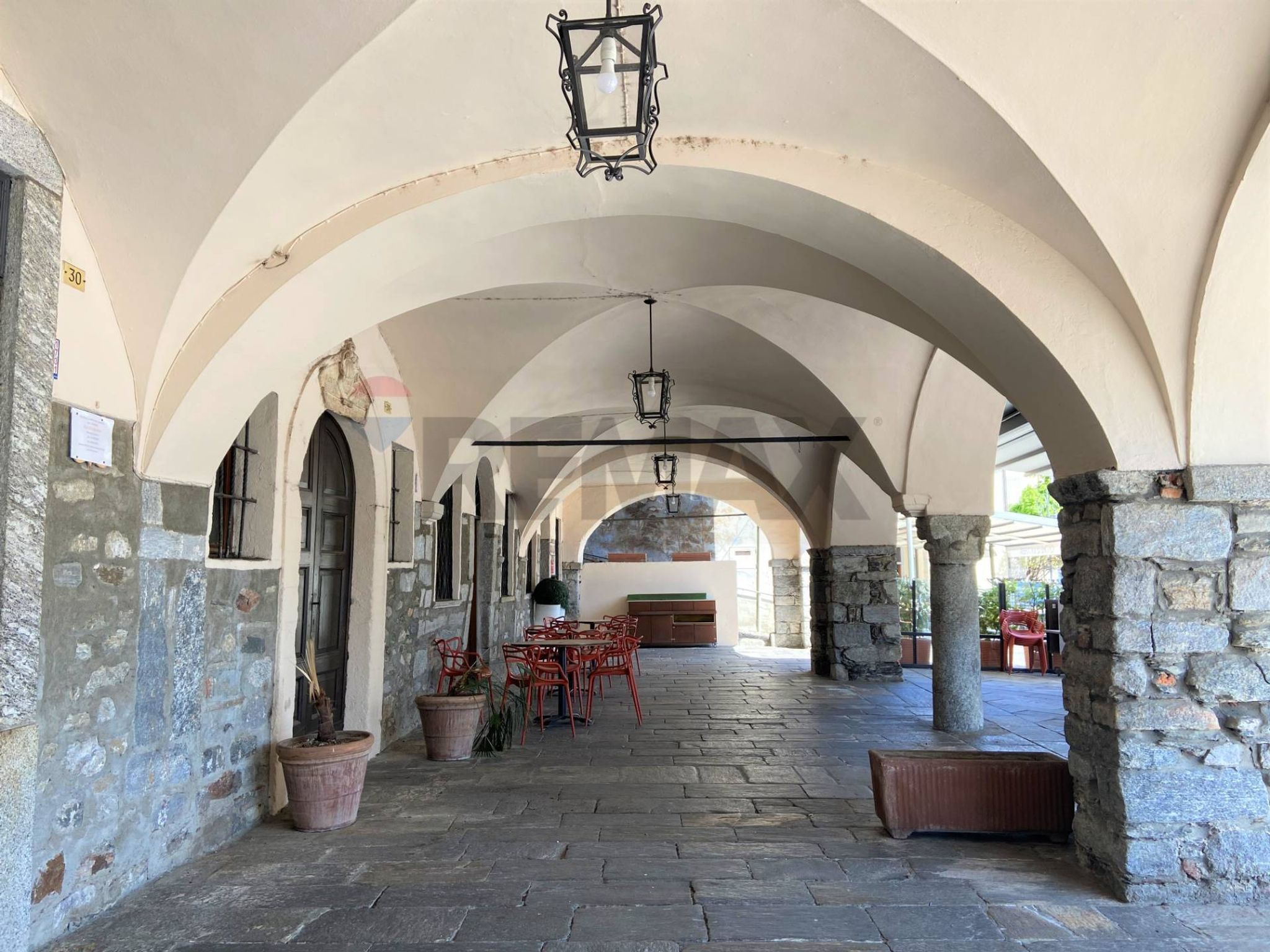 Edificio all'aperto
