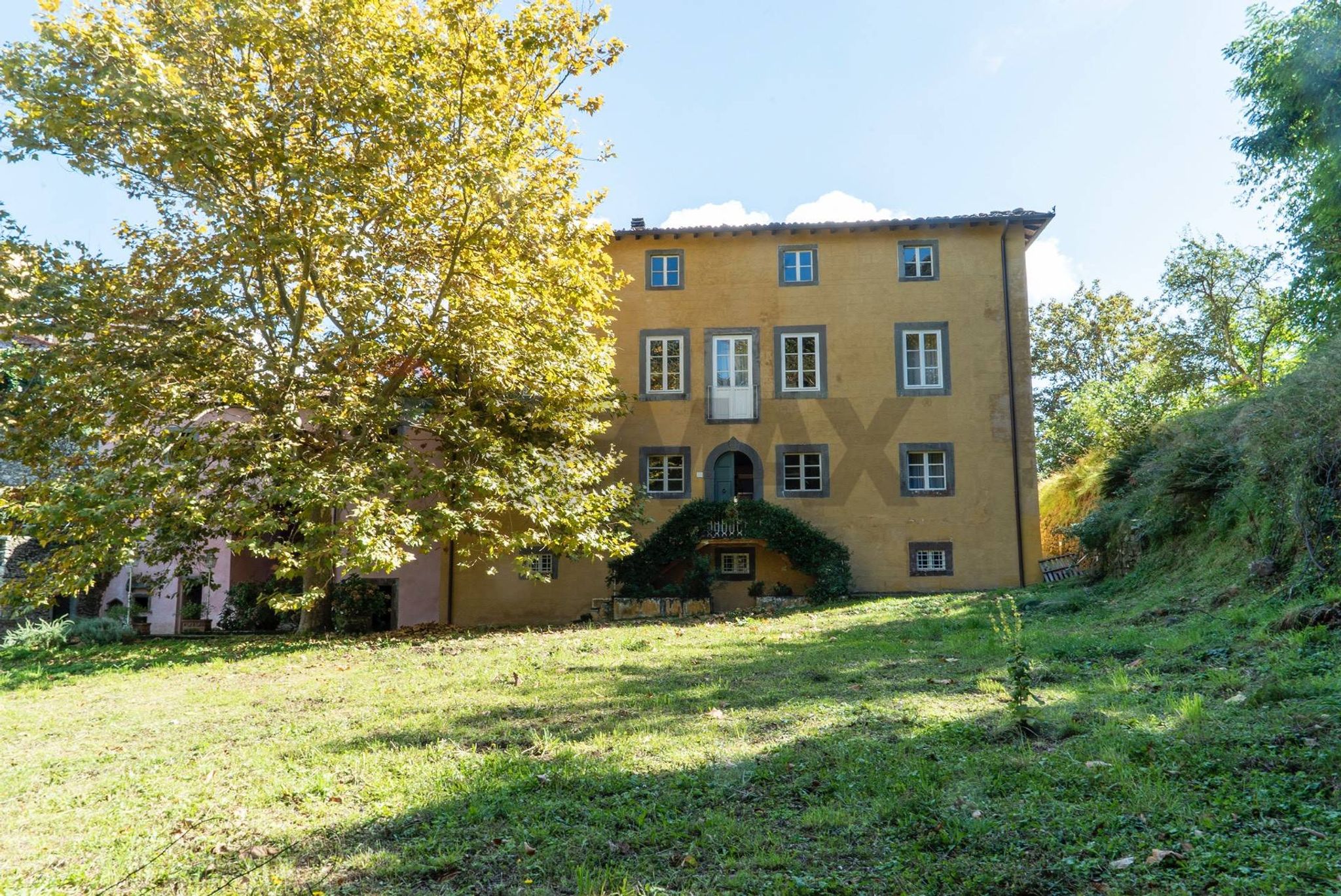 Edificio all'aperto