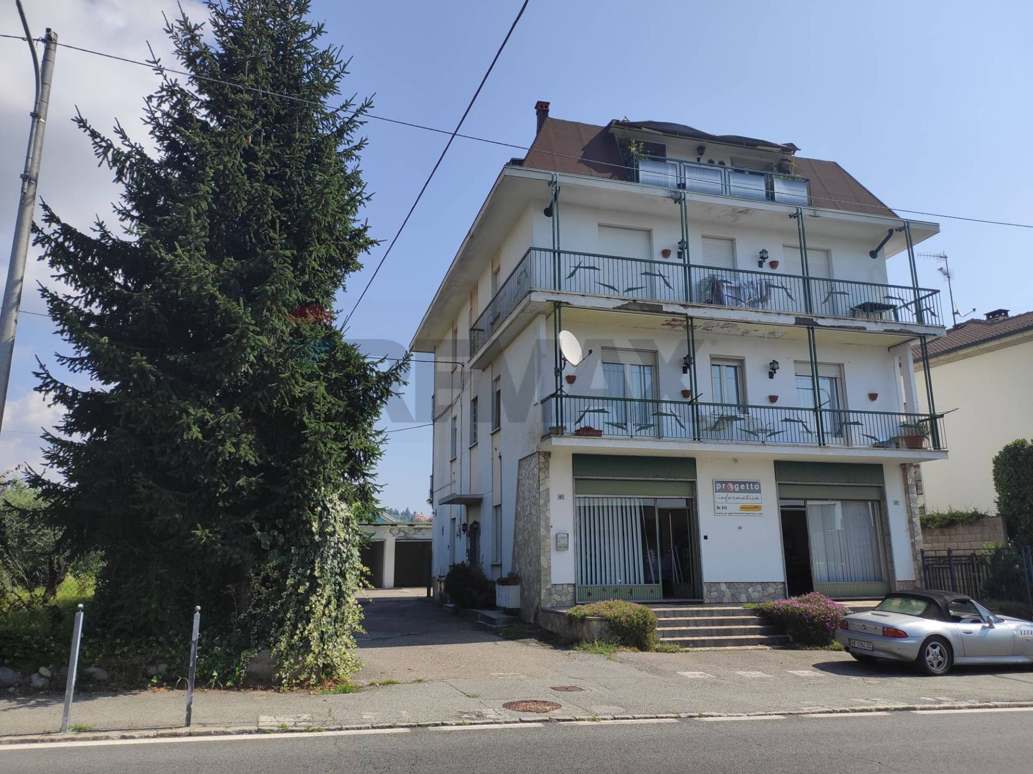 Edificio all'aperto