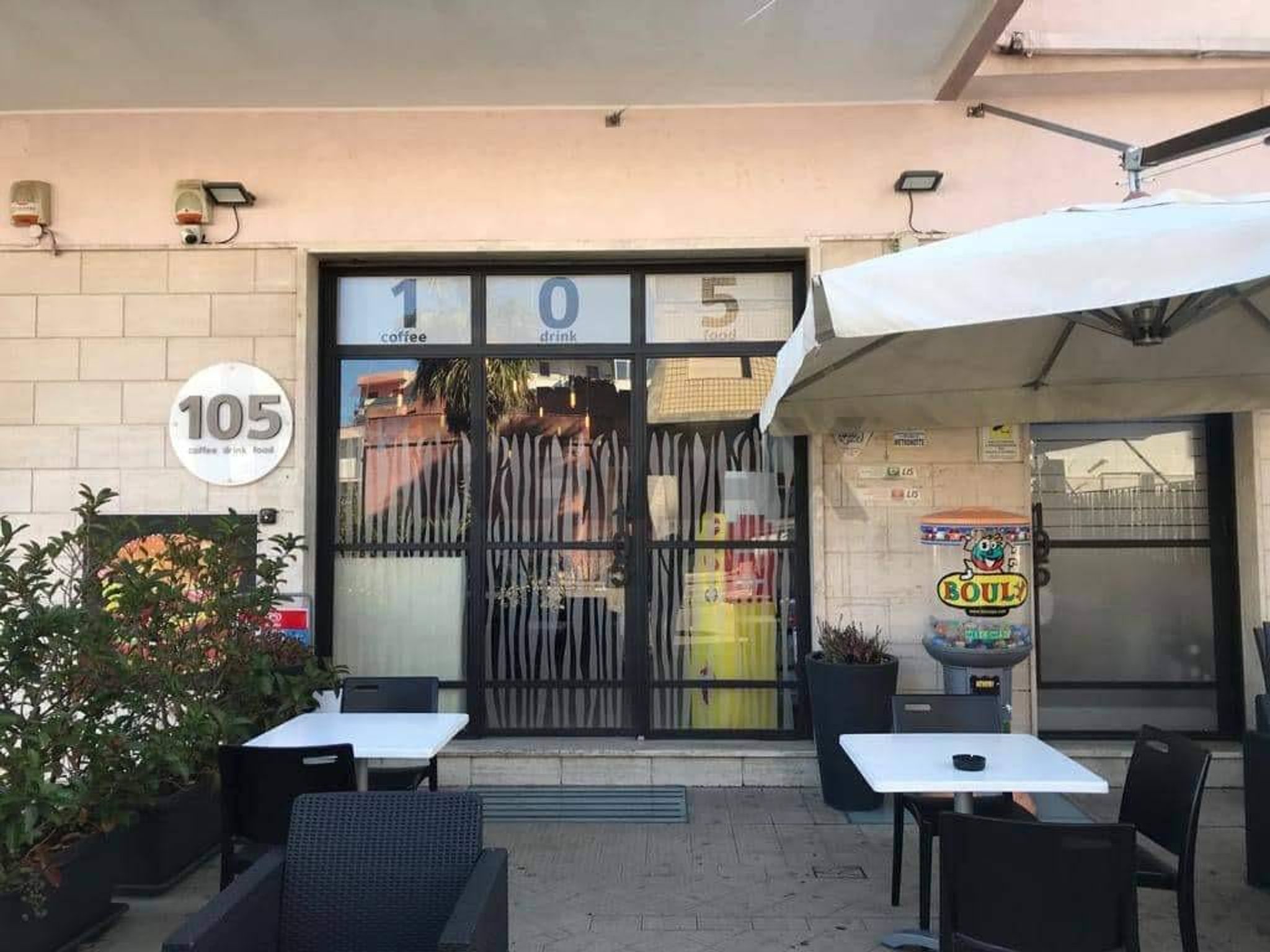 Edificio all'aperto