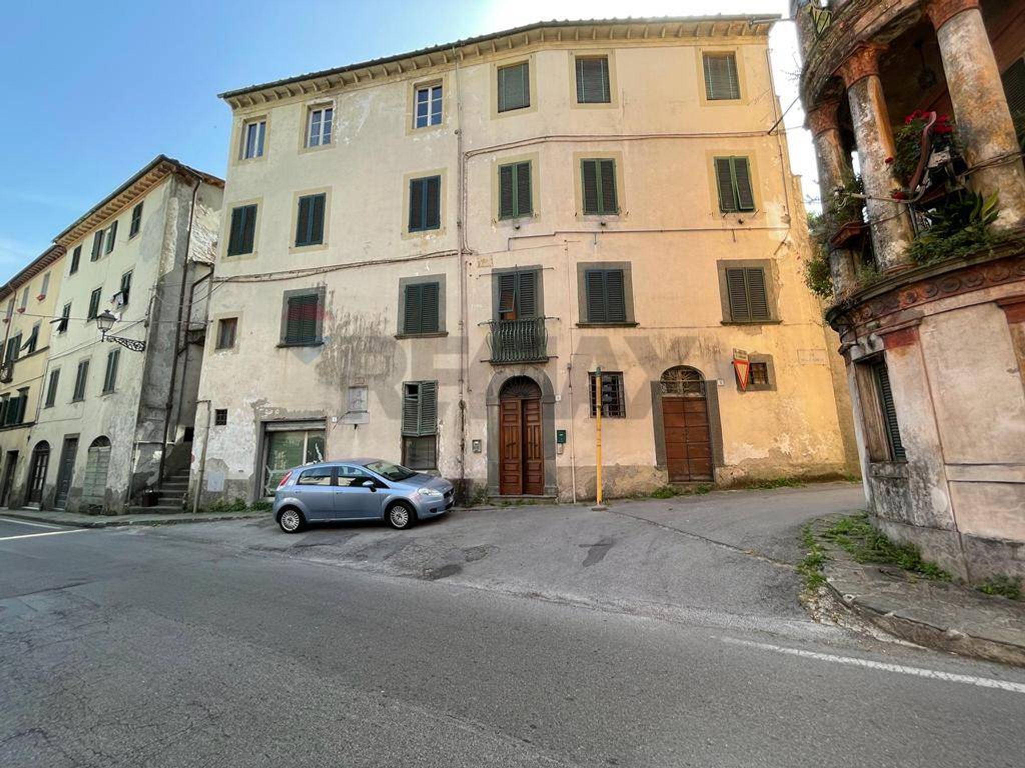 Edificio all'aperto