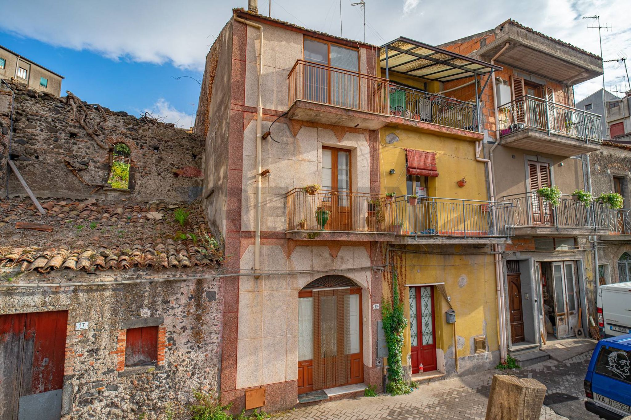 Edificio all'aperto