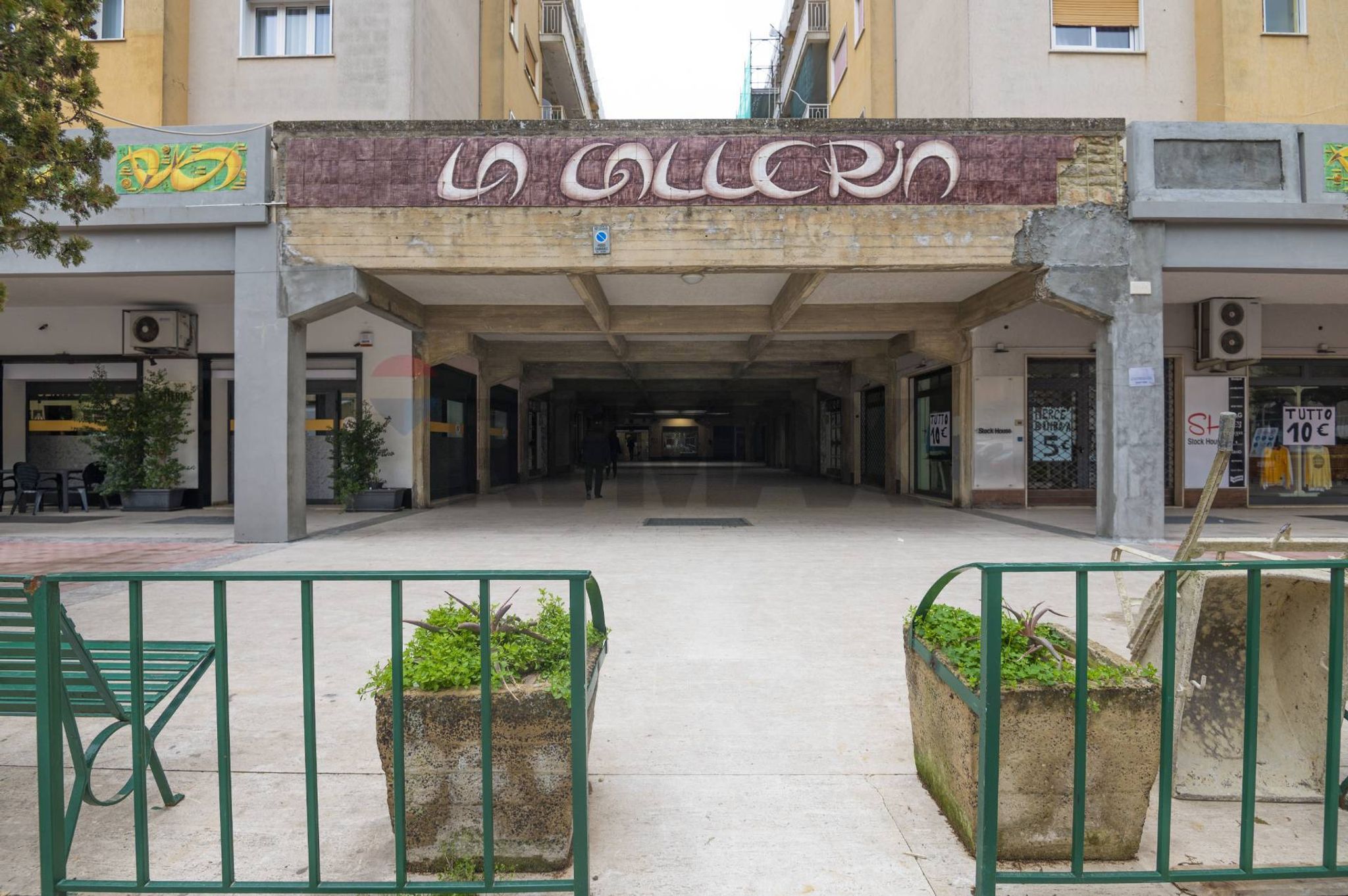 Edificio all'aperto