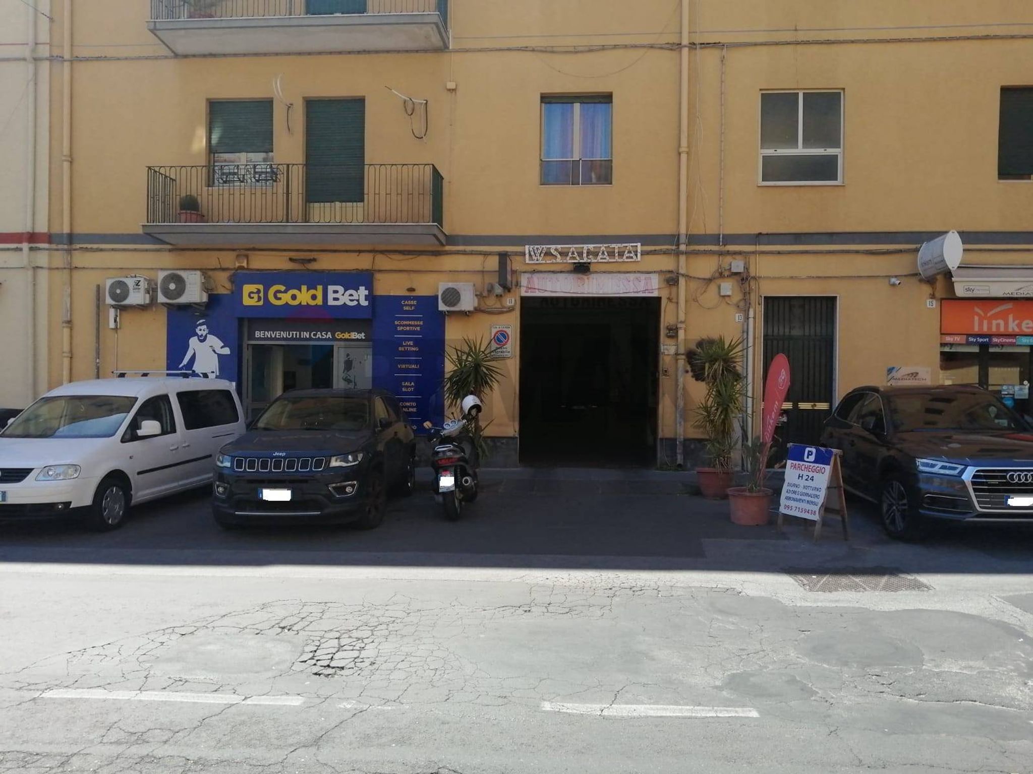 Edificio all'aperto