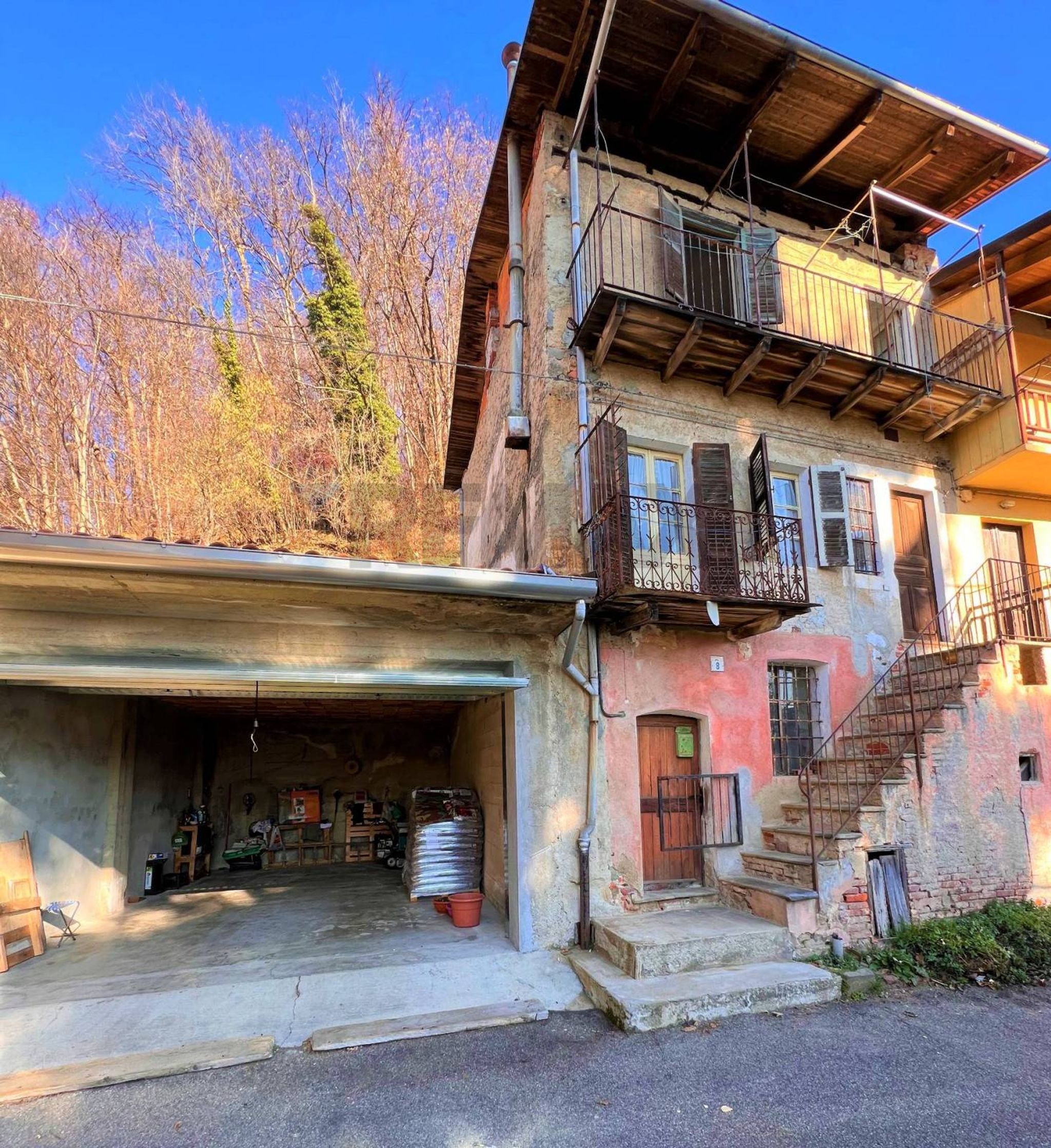 Property in Camandona