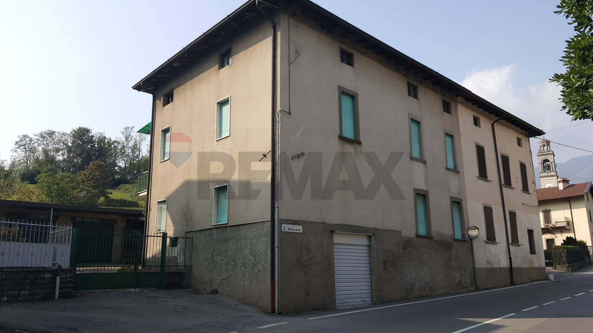 Immobile a Barzana
