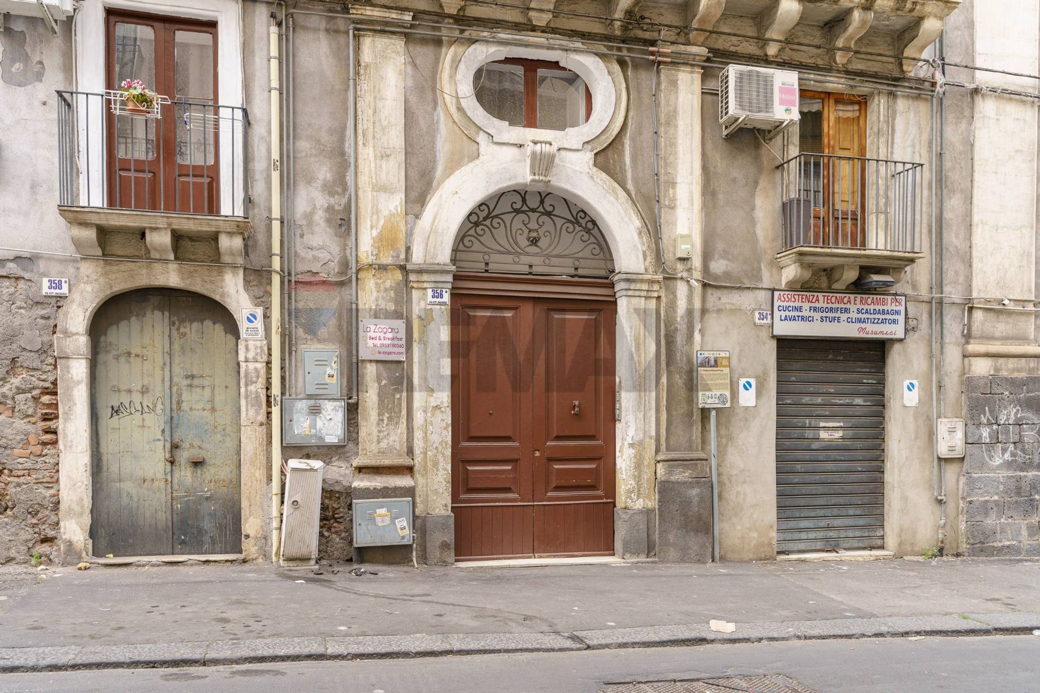 Edificio all'aperto