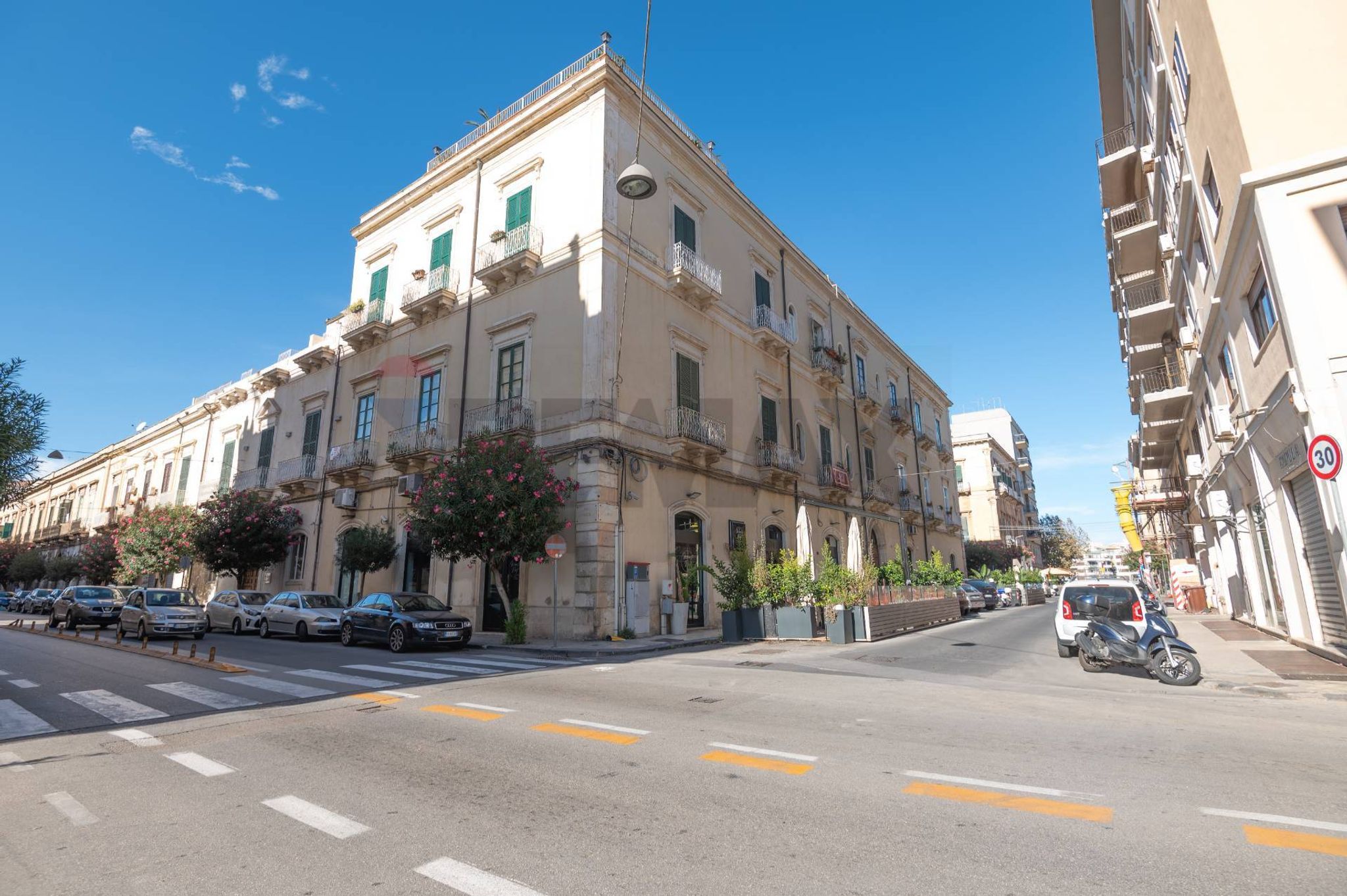 Edificio all'aperto