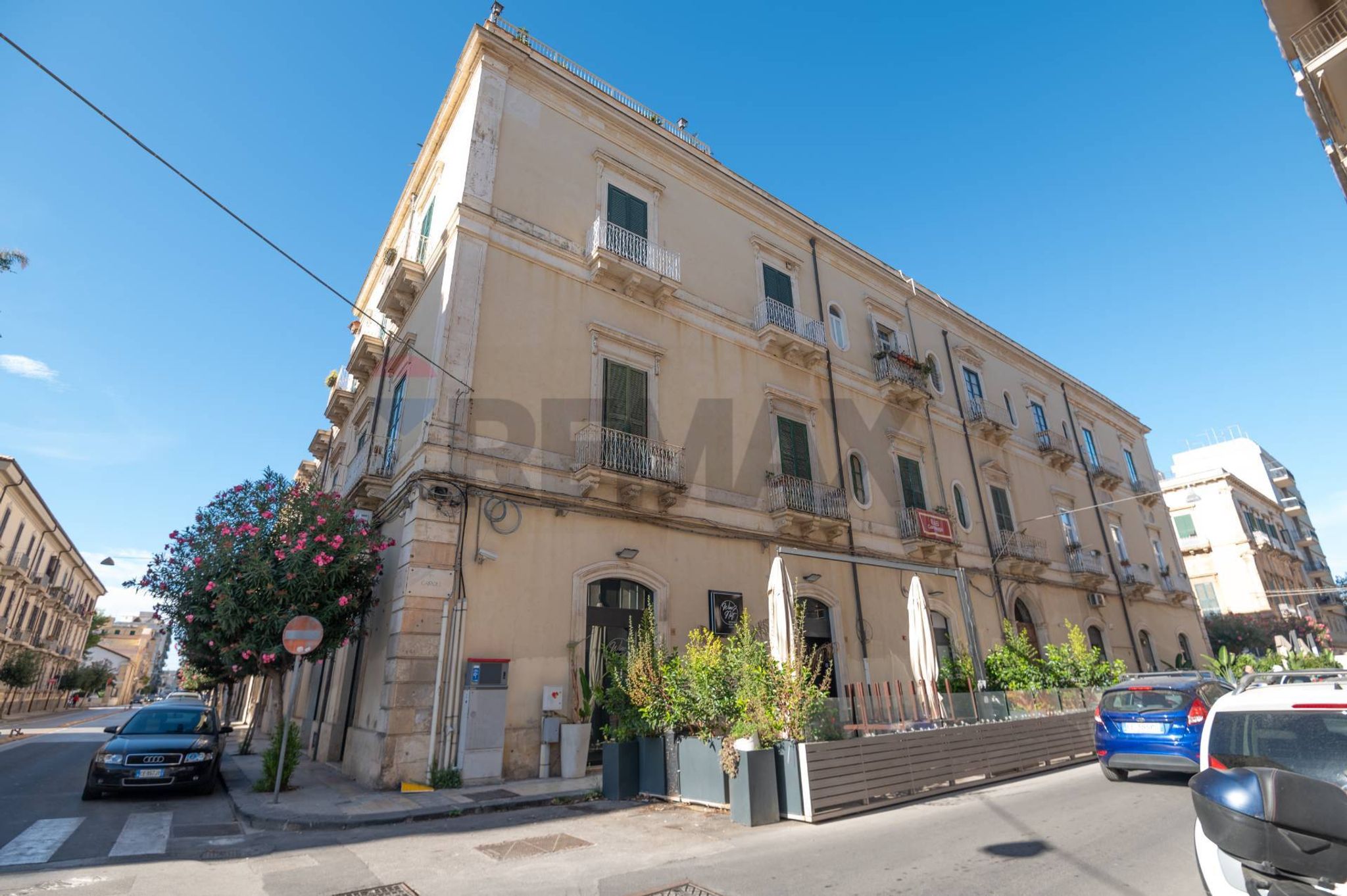 Edificio all'aperto