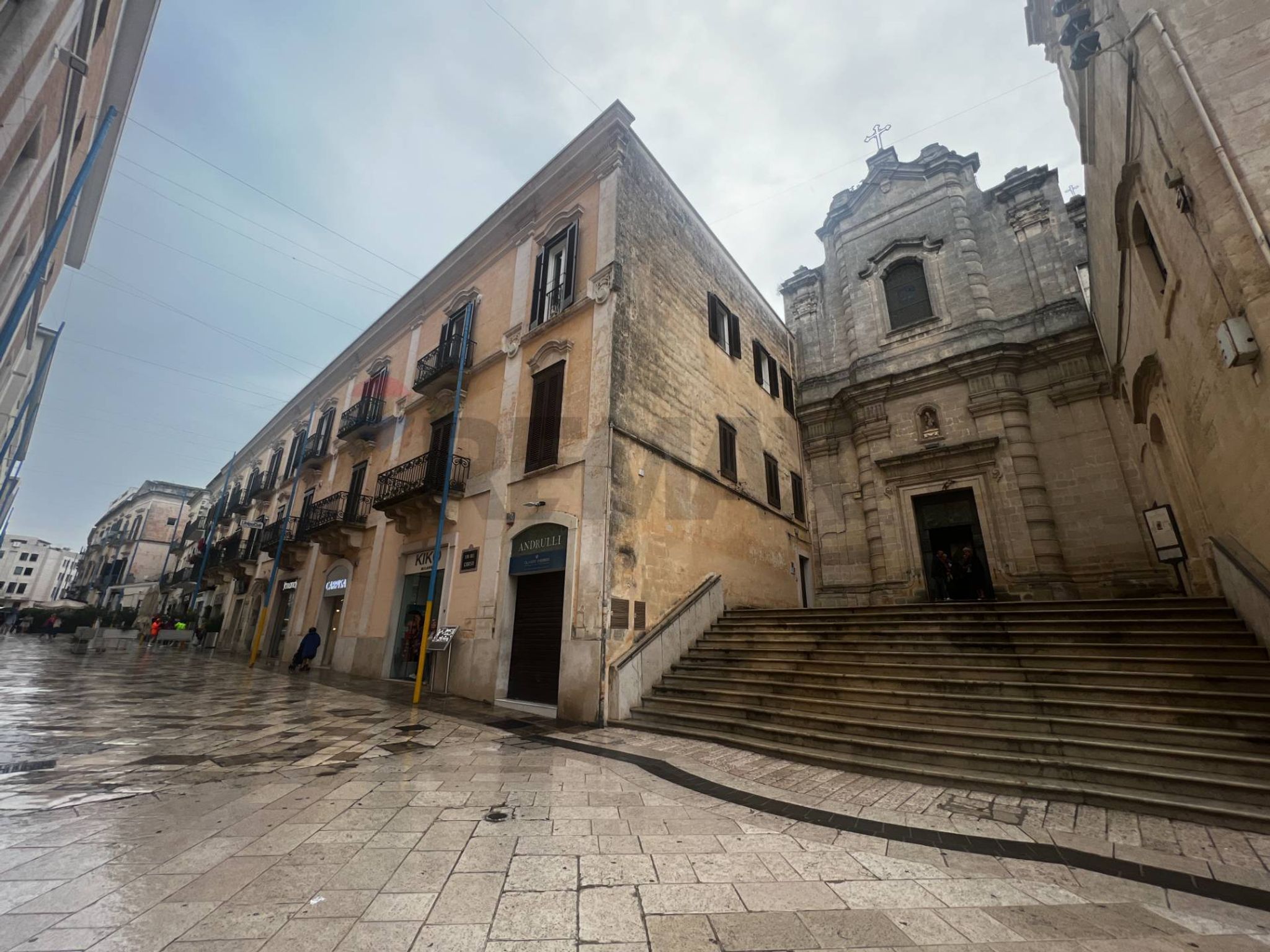 Edificio all'aperto
