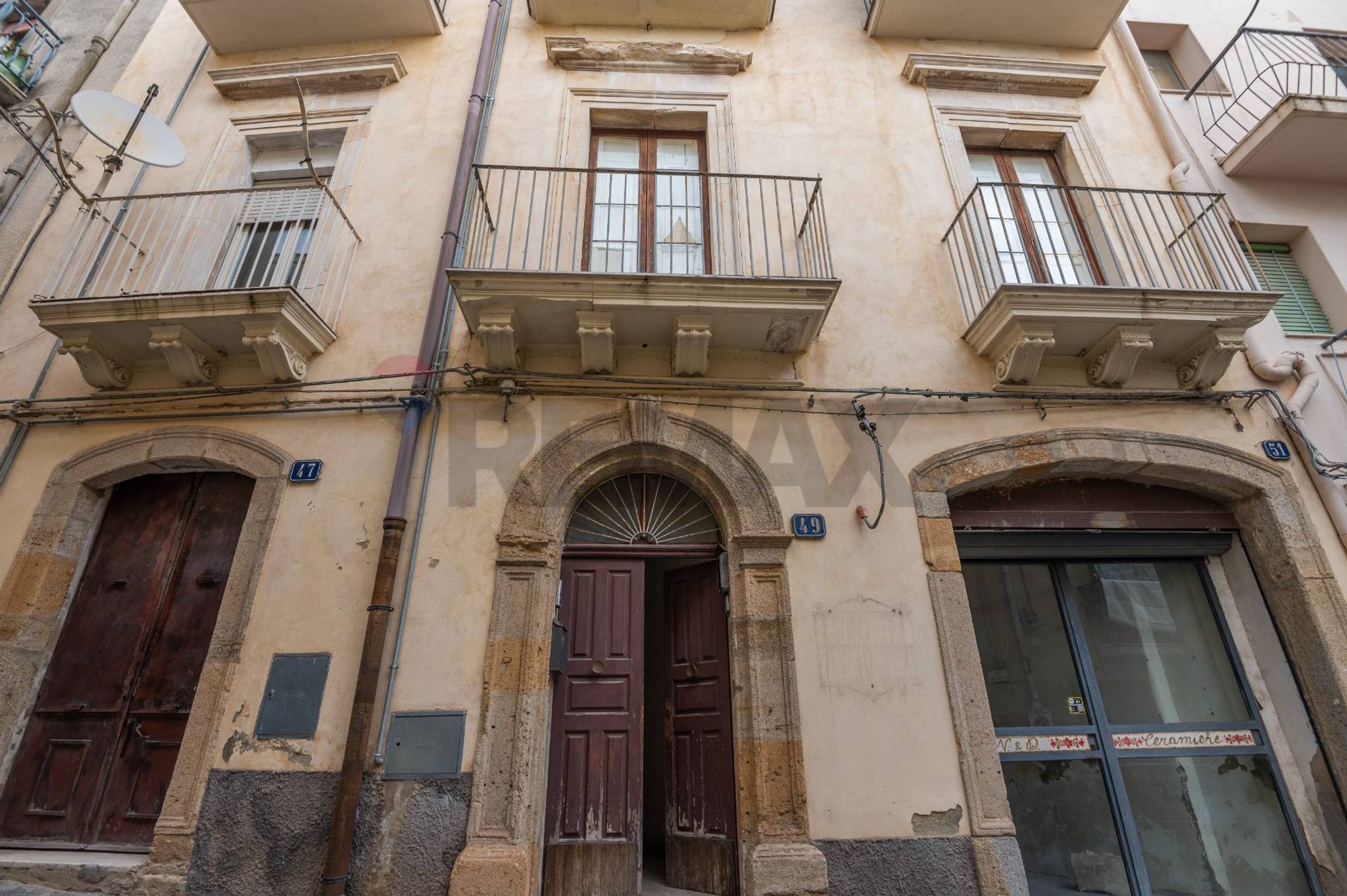 Edificio all'aperto