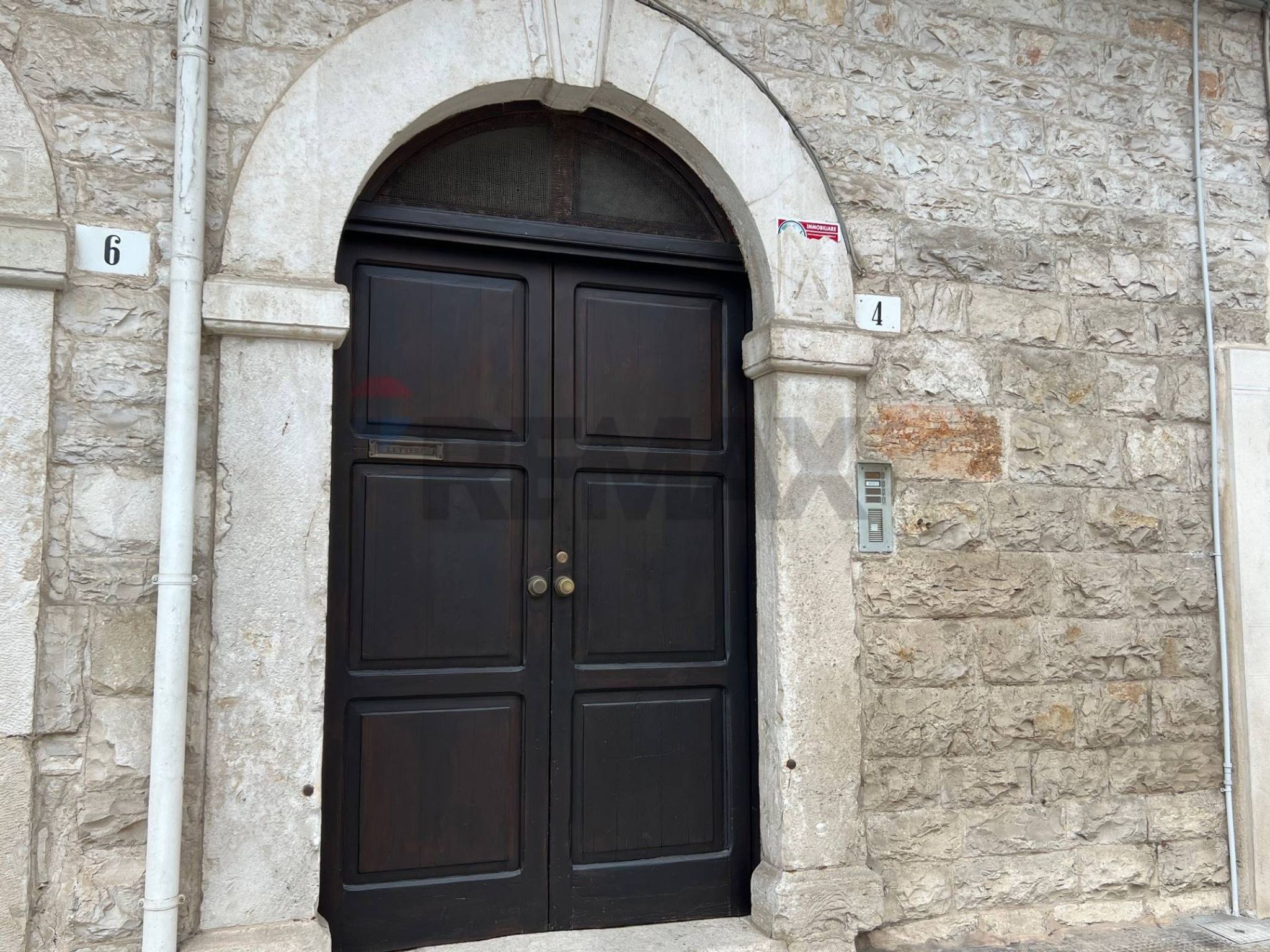 Edificio all'aperto