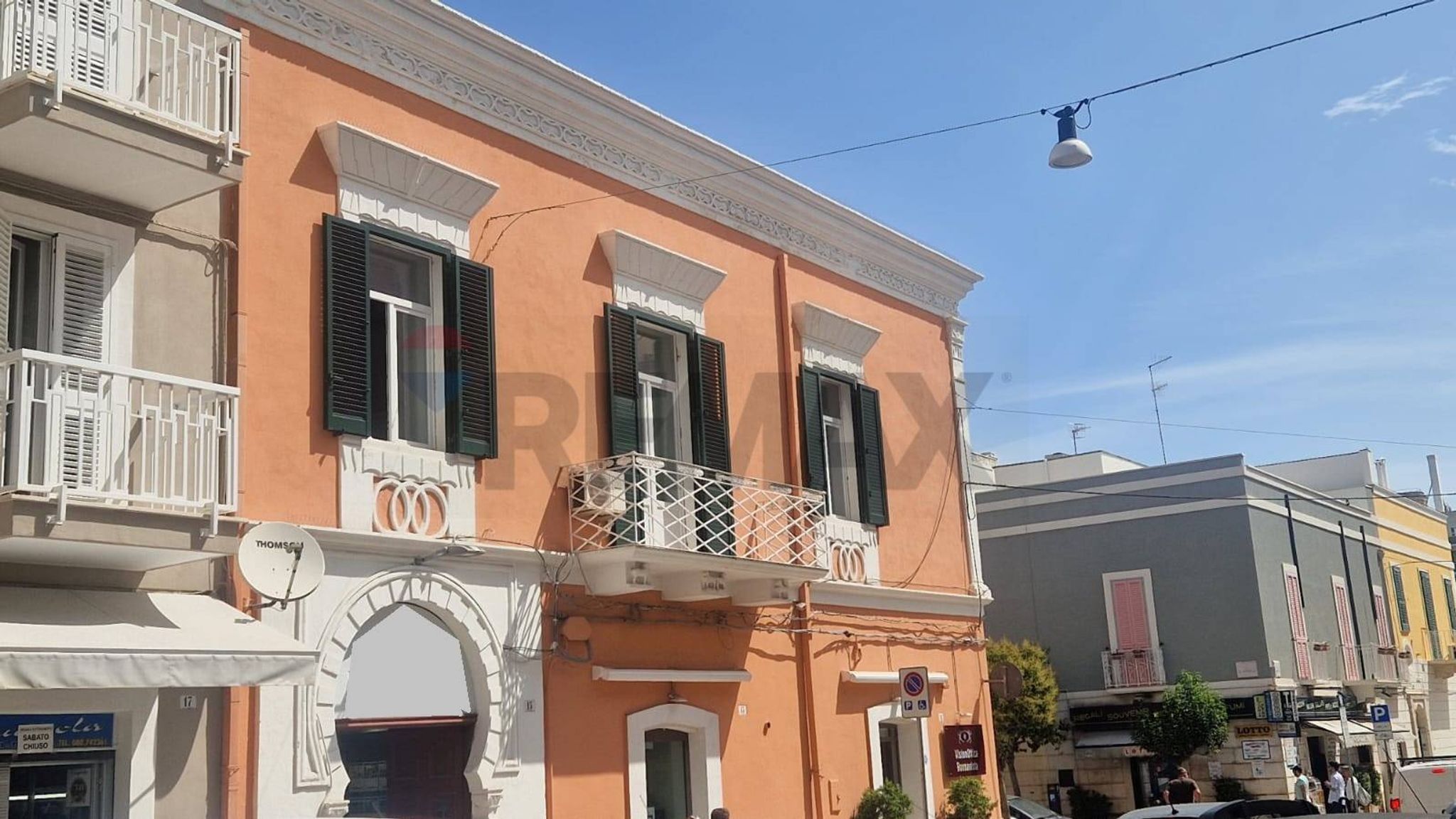 Edificio all'aperto