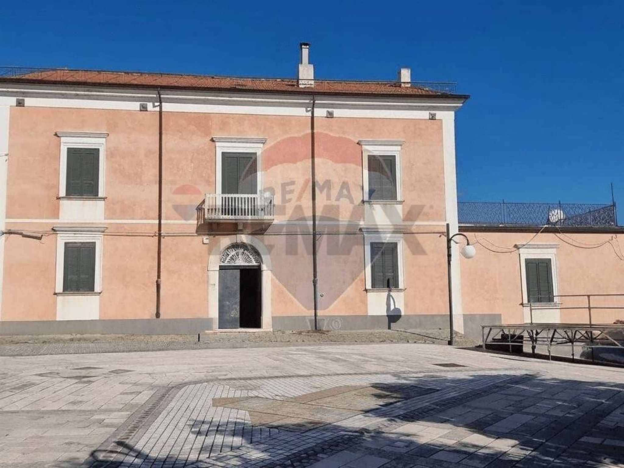 Edificio all'aperto