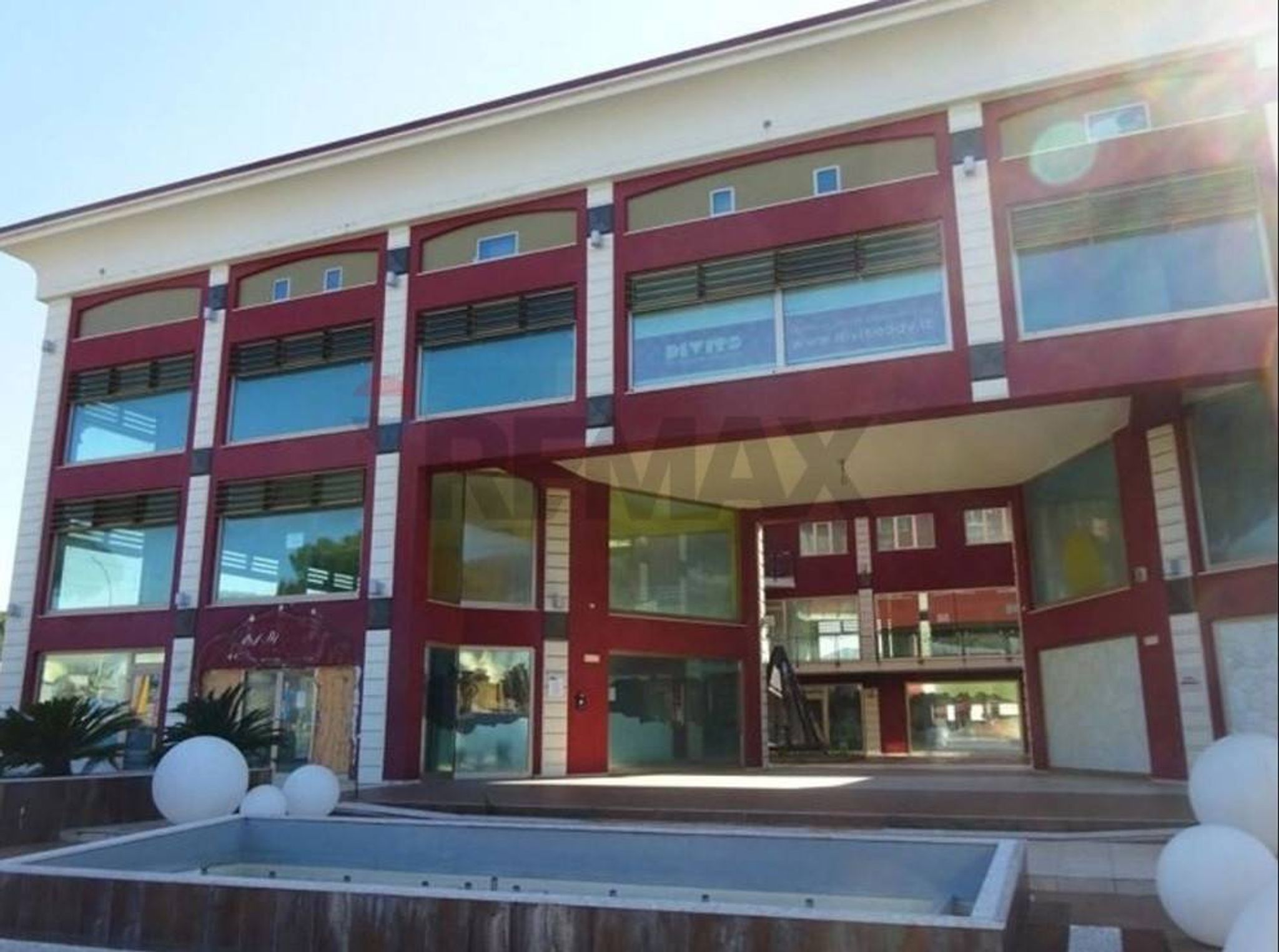 Edificio all'aperto