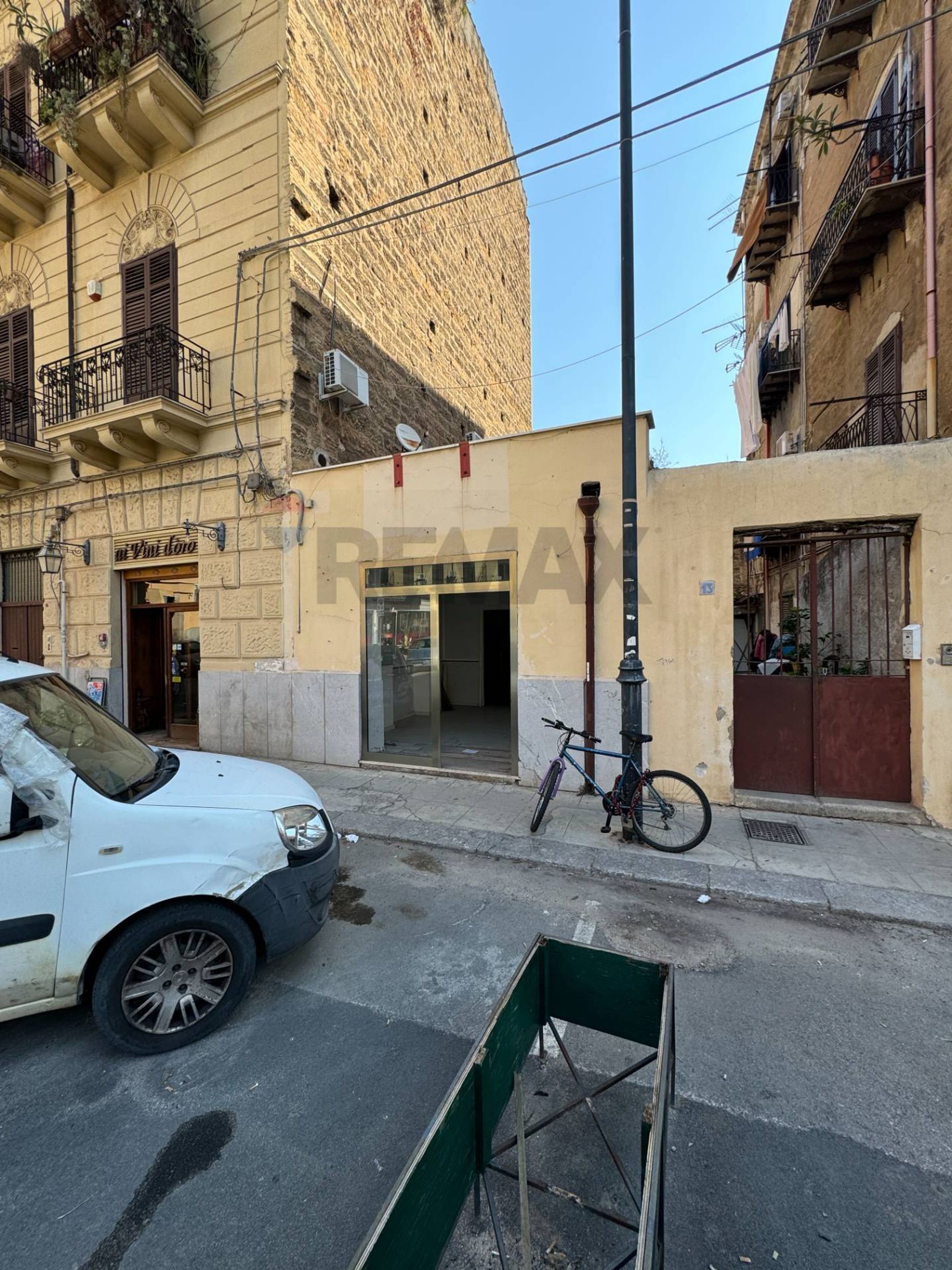 Edificio all'aperto