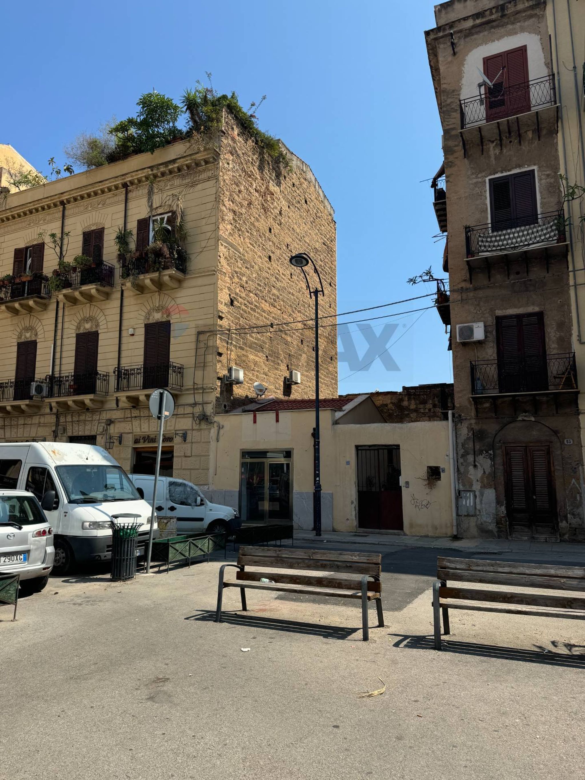 Edificio all'aperto