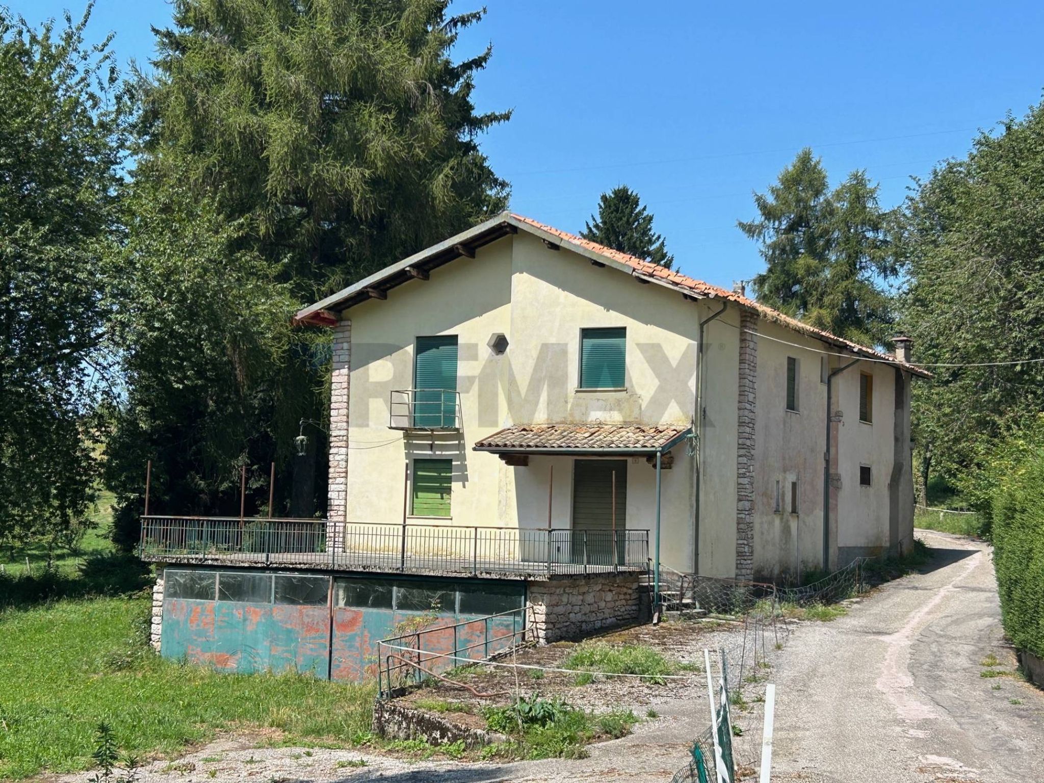 Property in San Zeno di Montagna