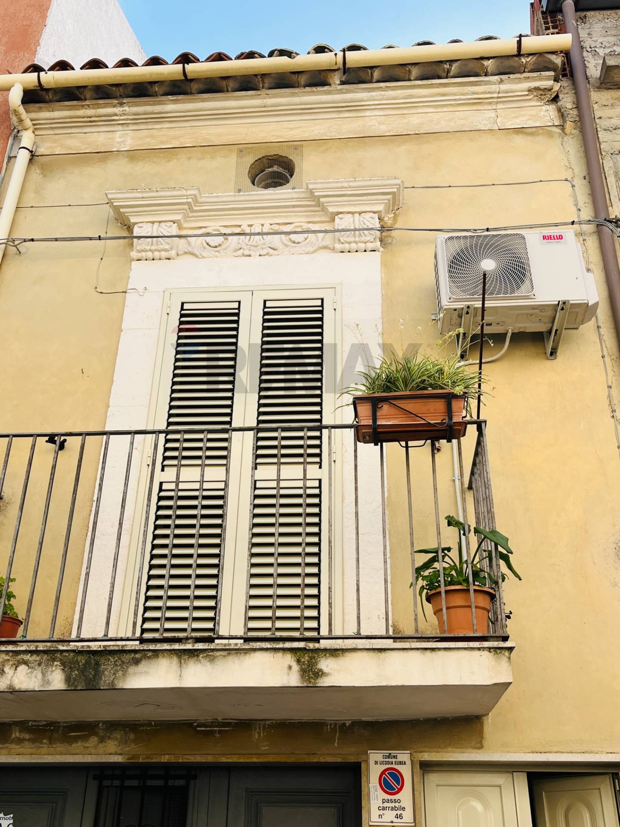 Edificio all'aperto