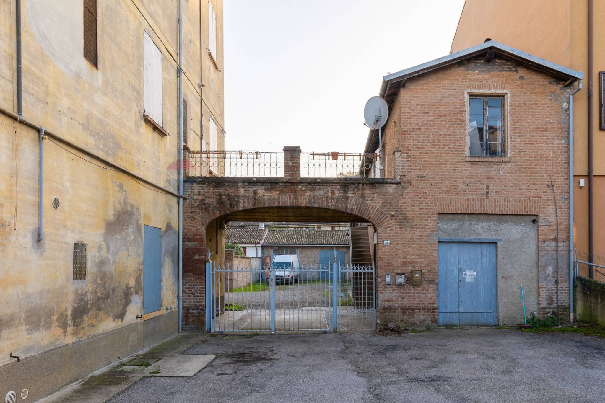 Edificio all'aperto