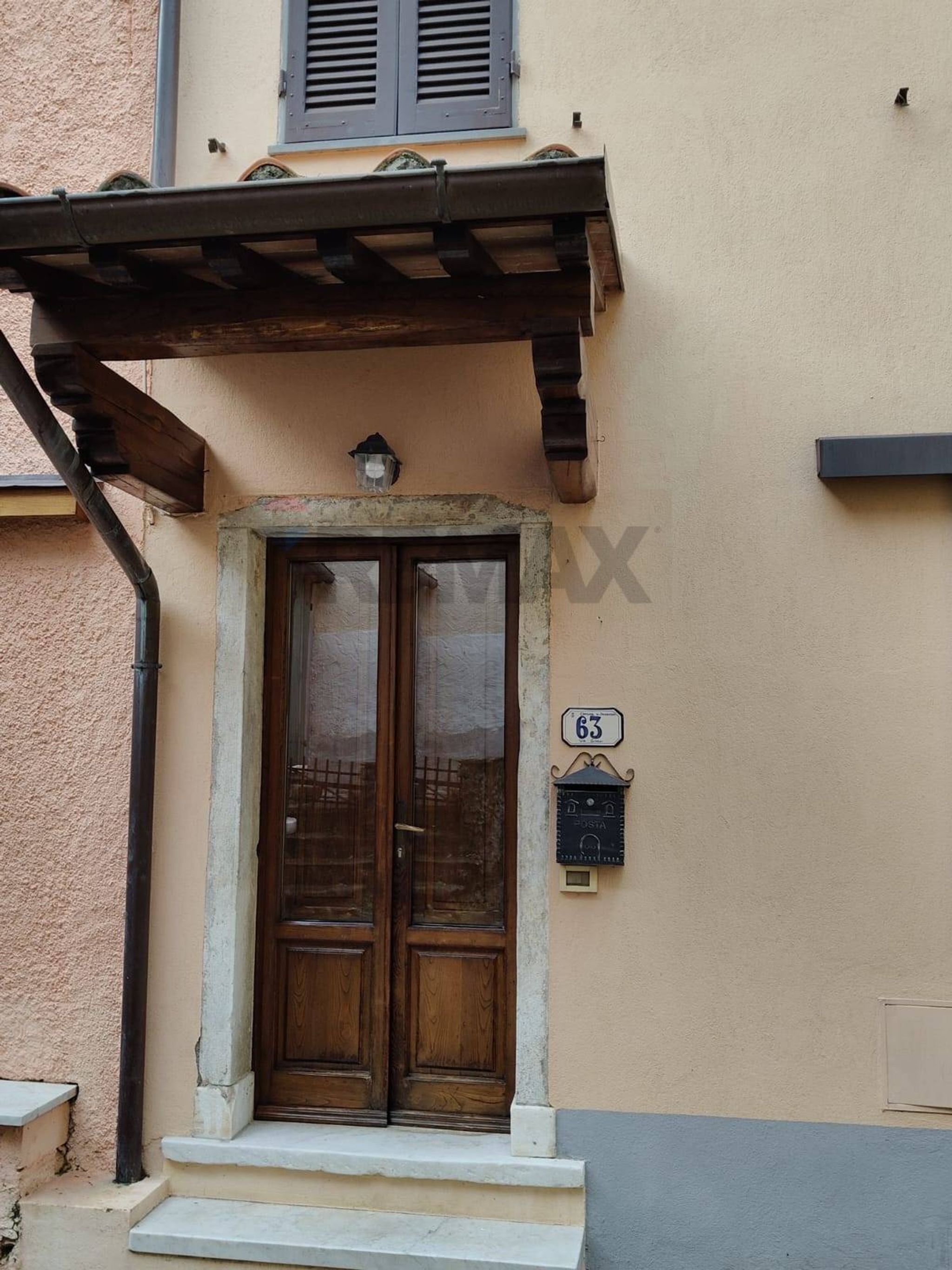Edificio all'aperto