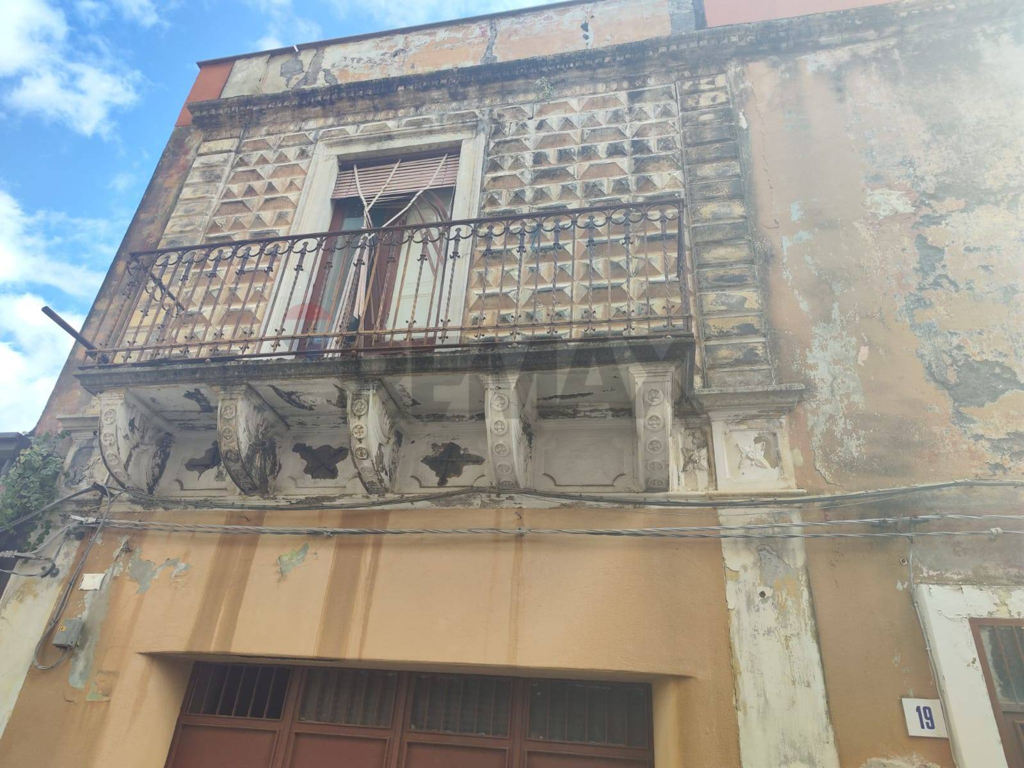 Edificio all'aperto