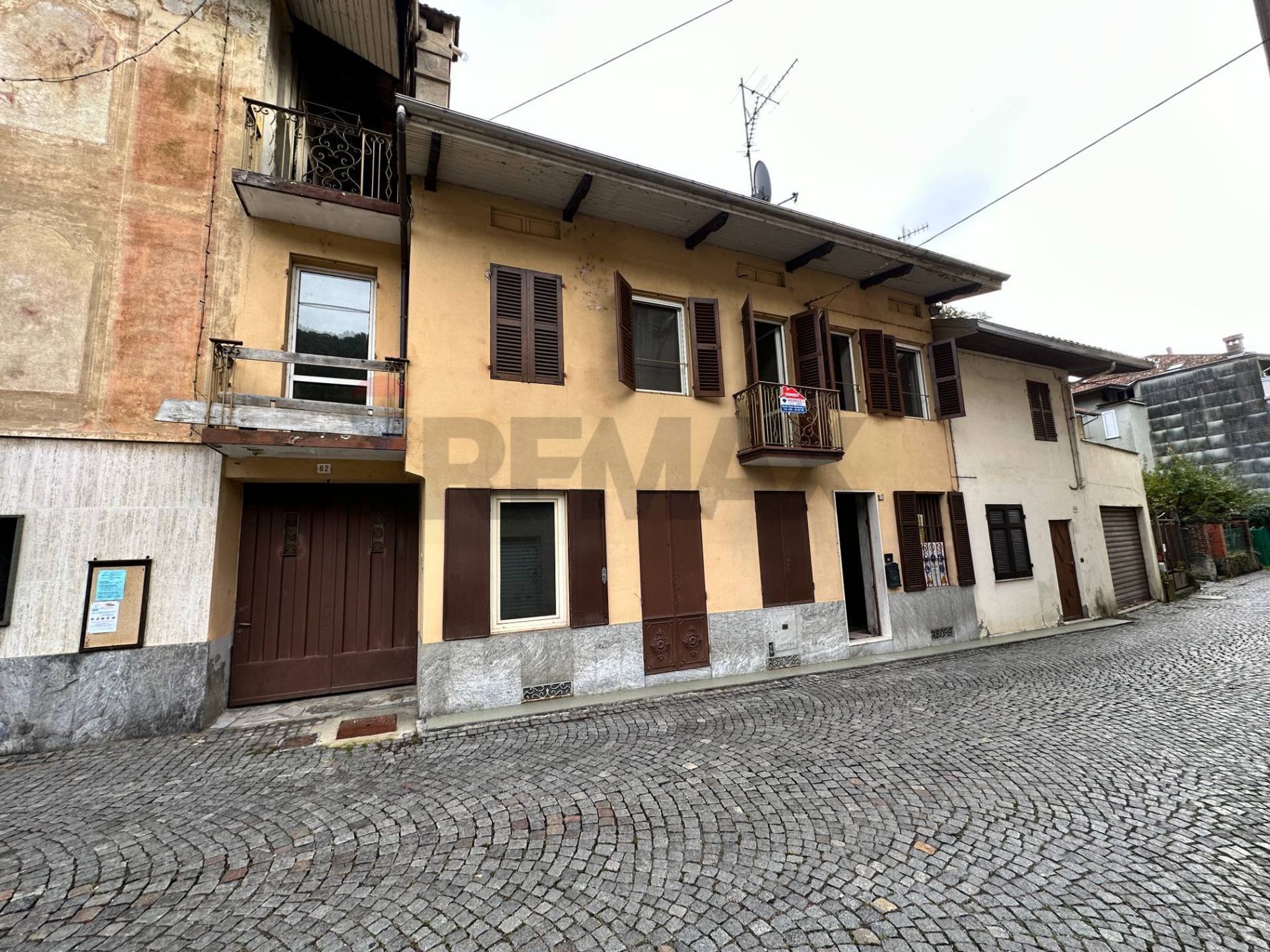 Edificio all'aperto