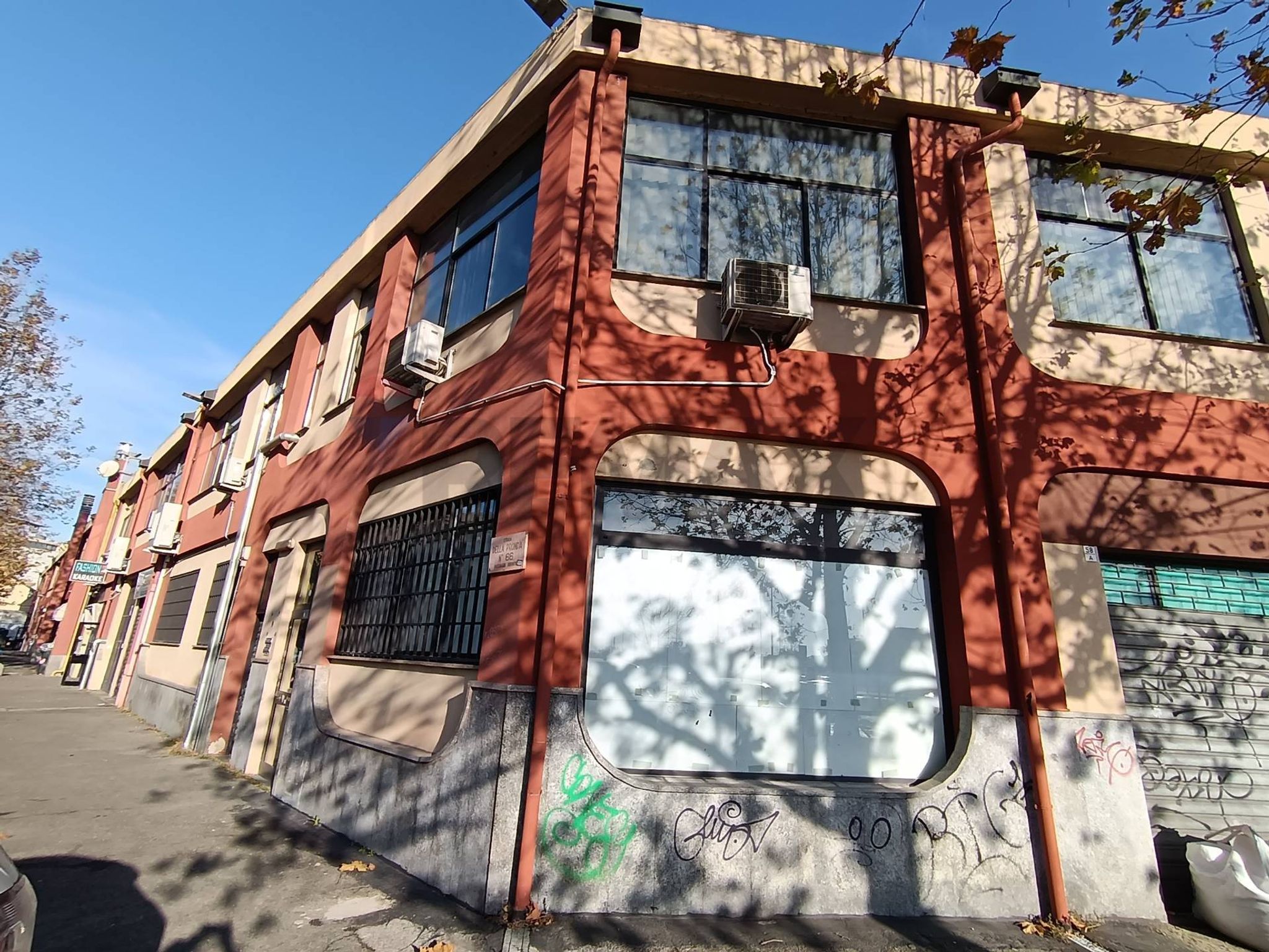 Edificio all'aperto