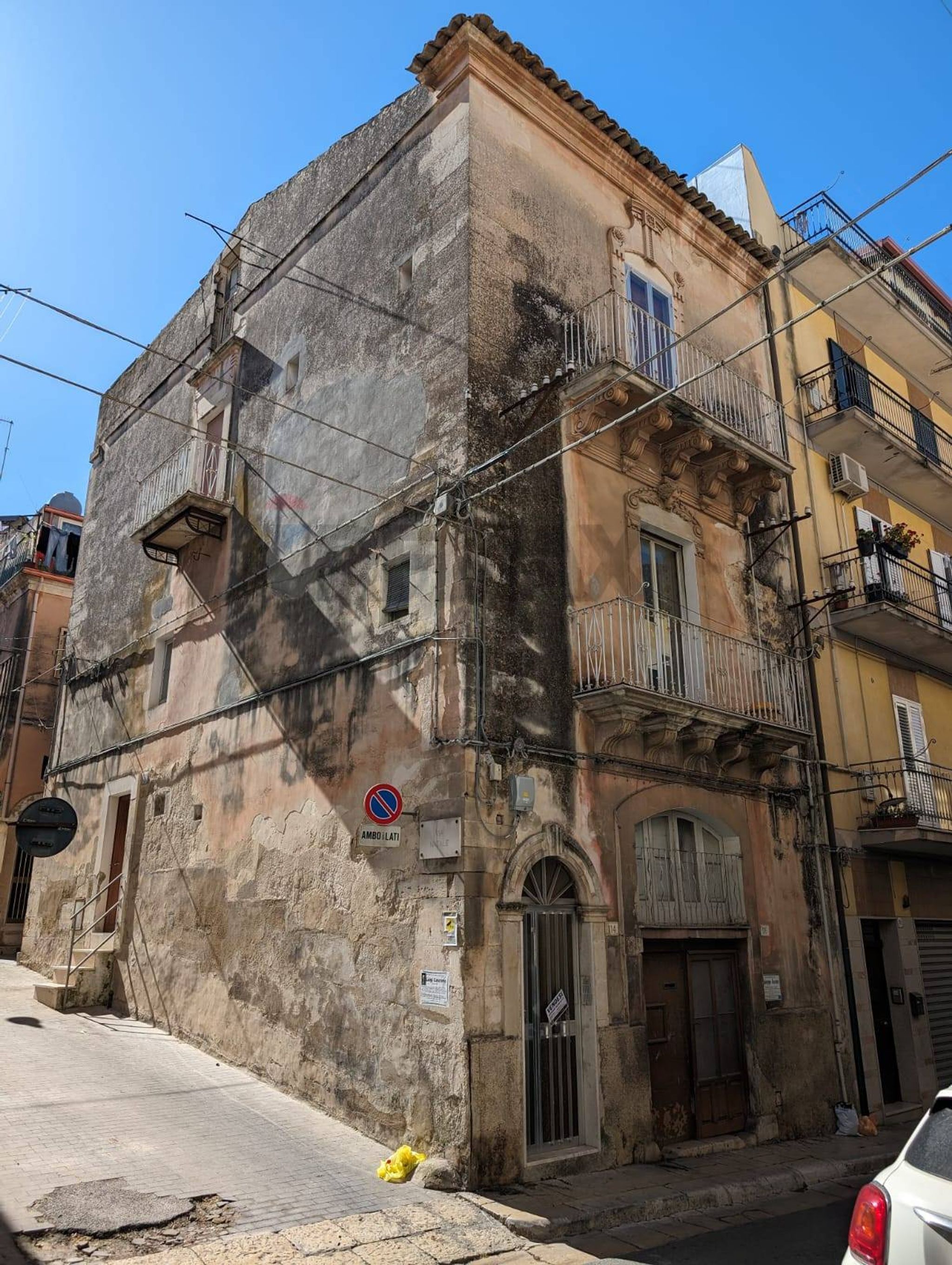 Edificio all'aperto