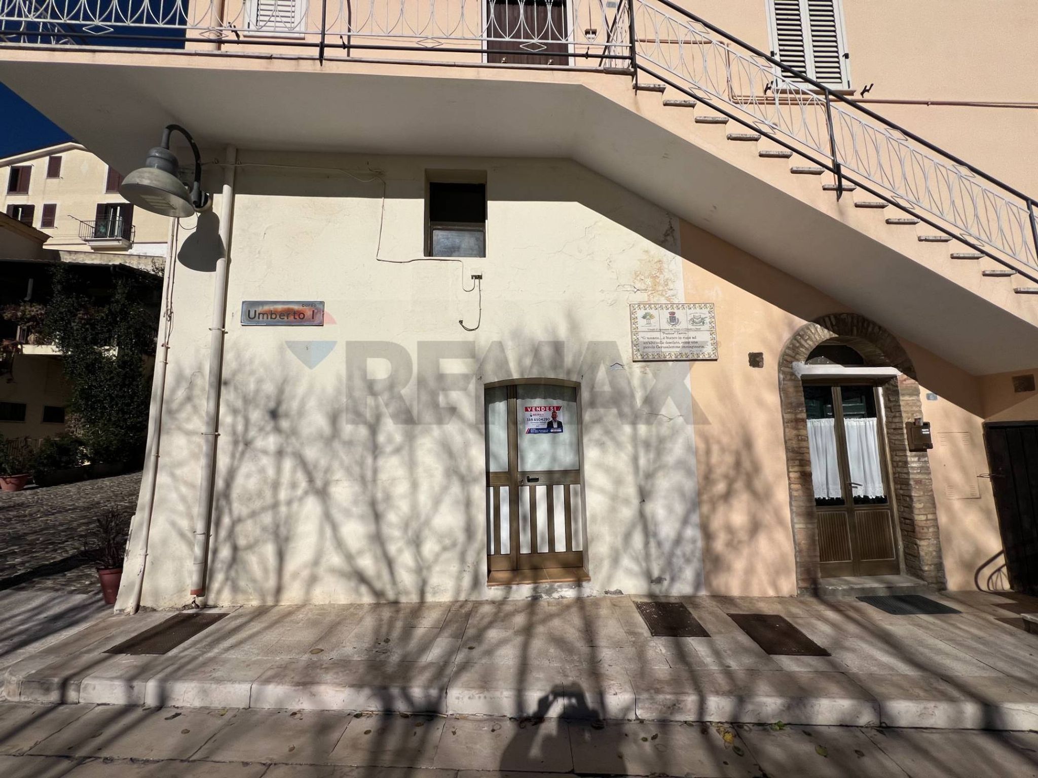 Edificio all'aperto