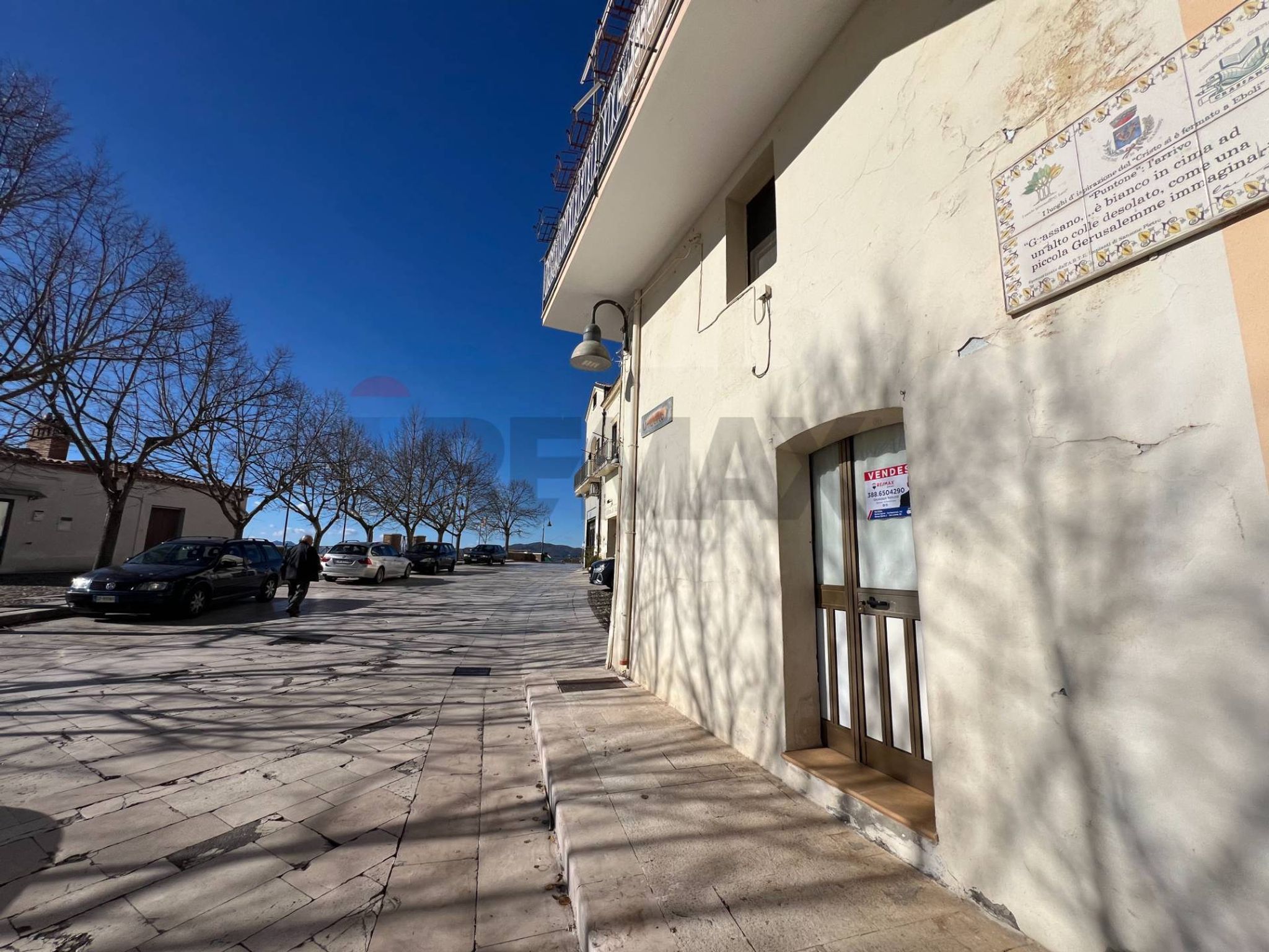 Edificio all'aperto
