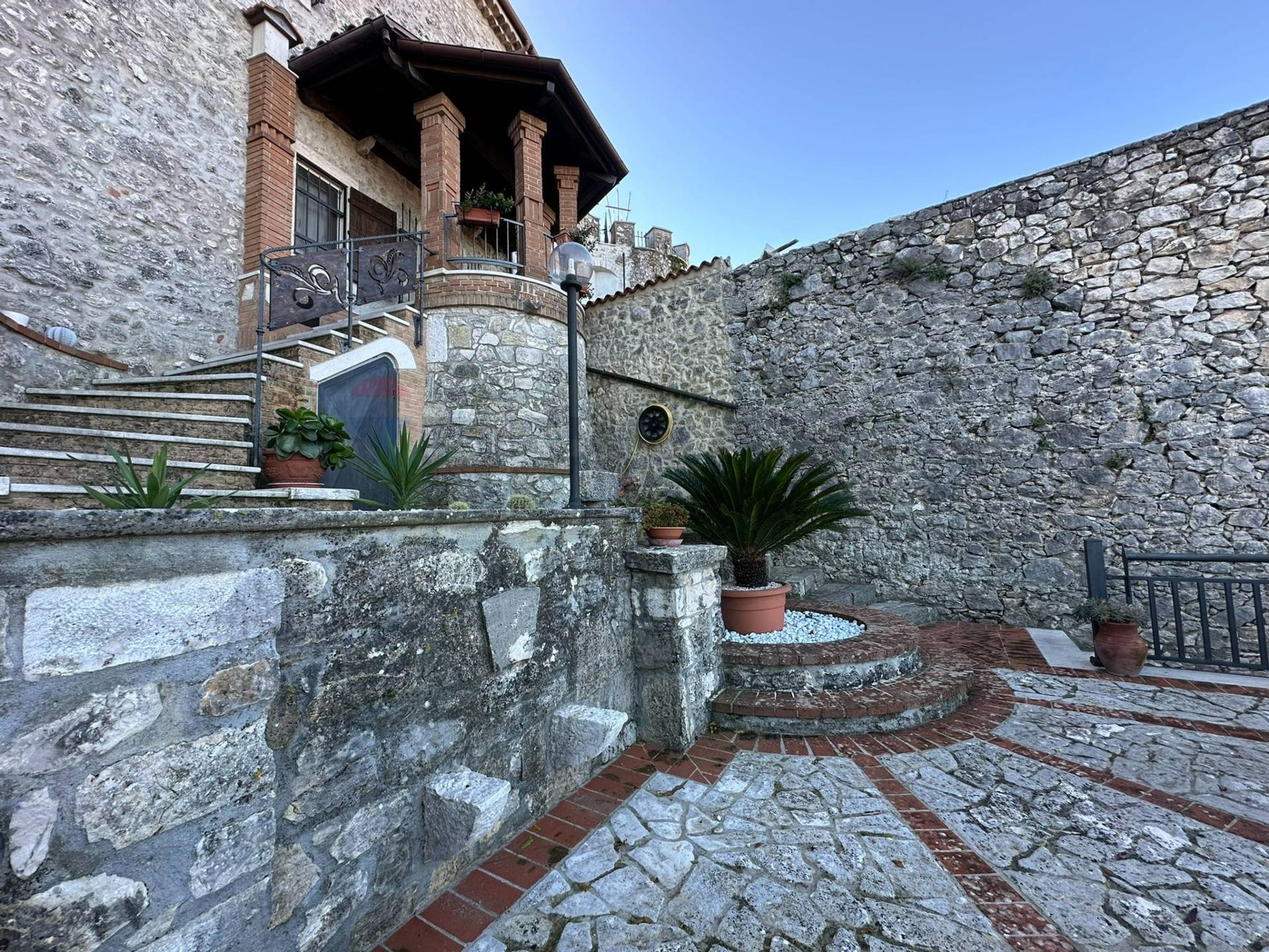 Immobile a Montaquila