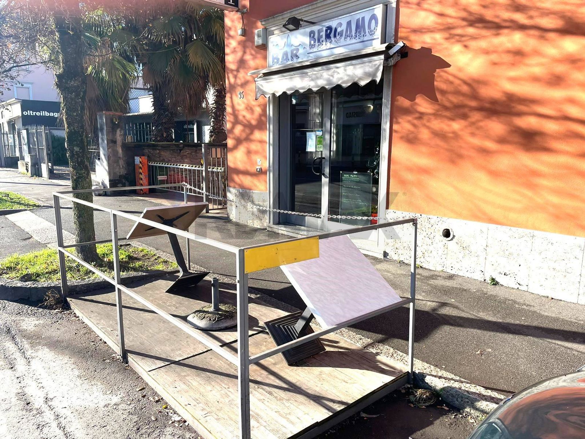 Edificio all'aperto