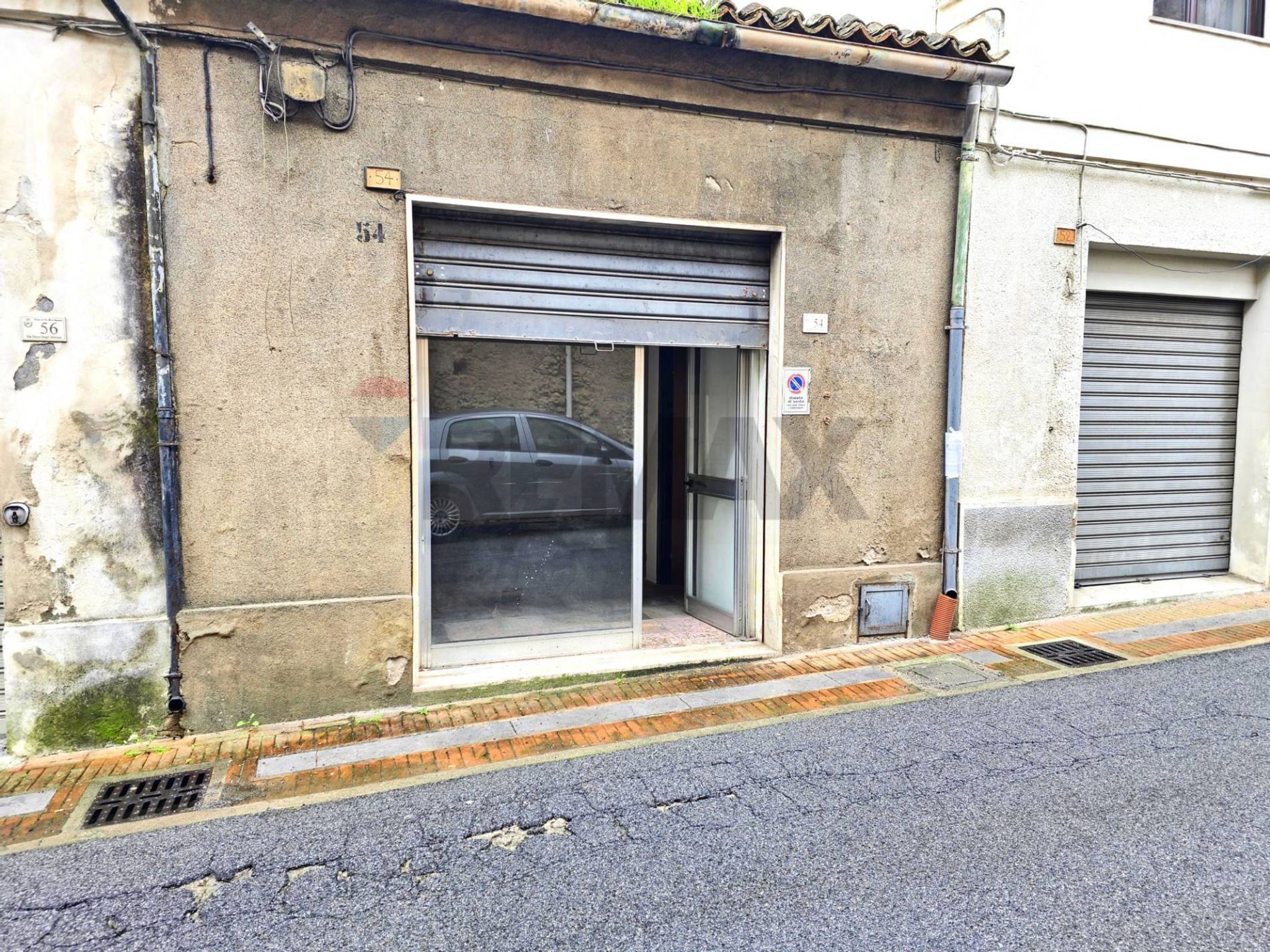 Edificio all'aperto