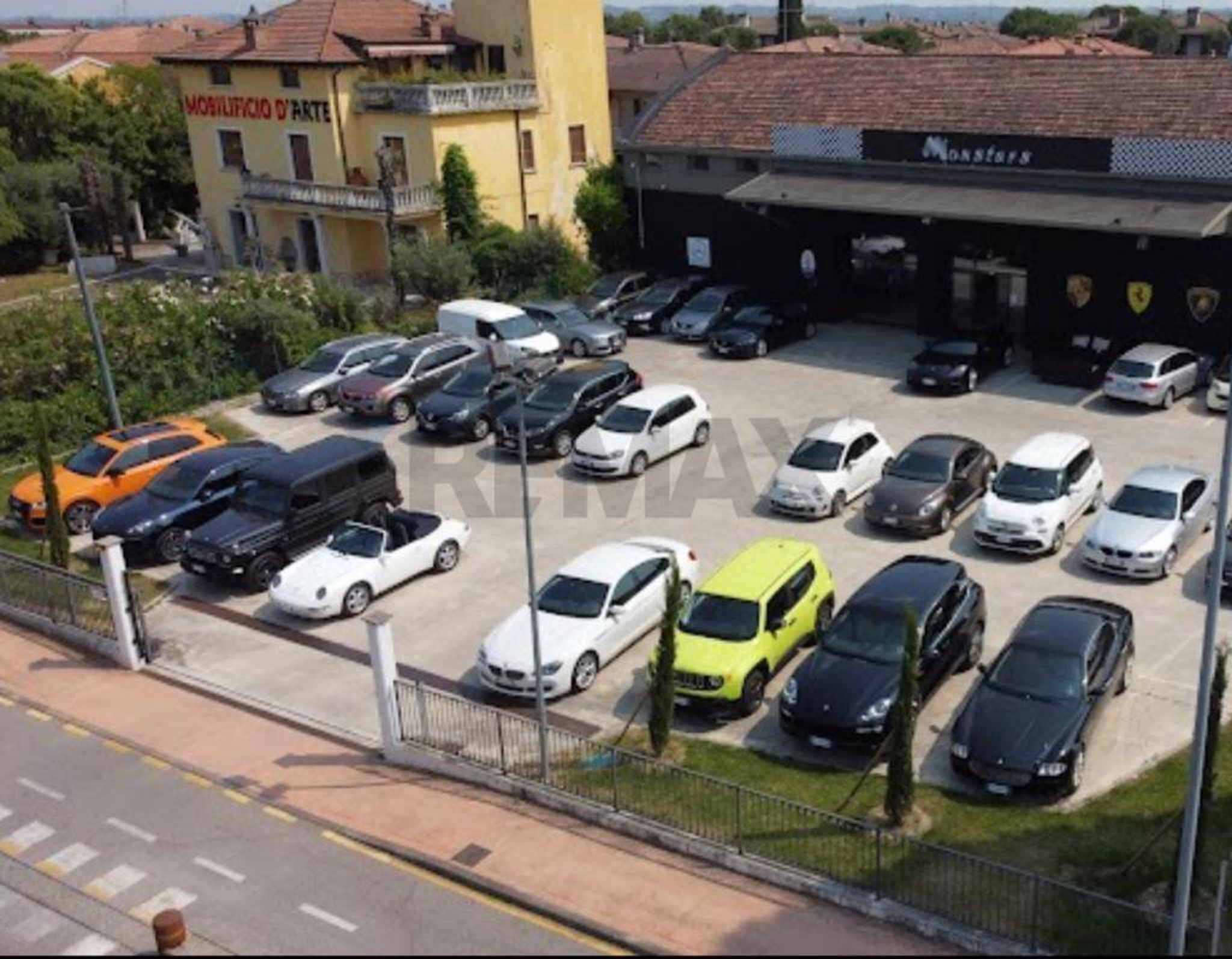 Edificio all'aperto