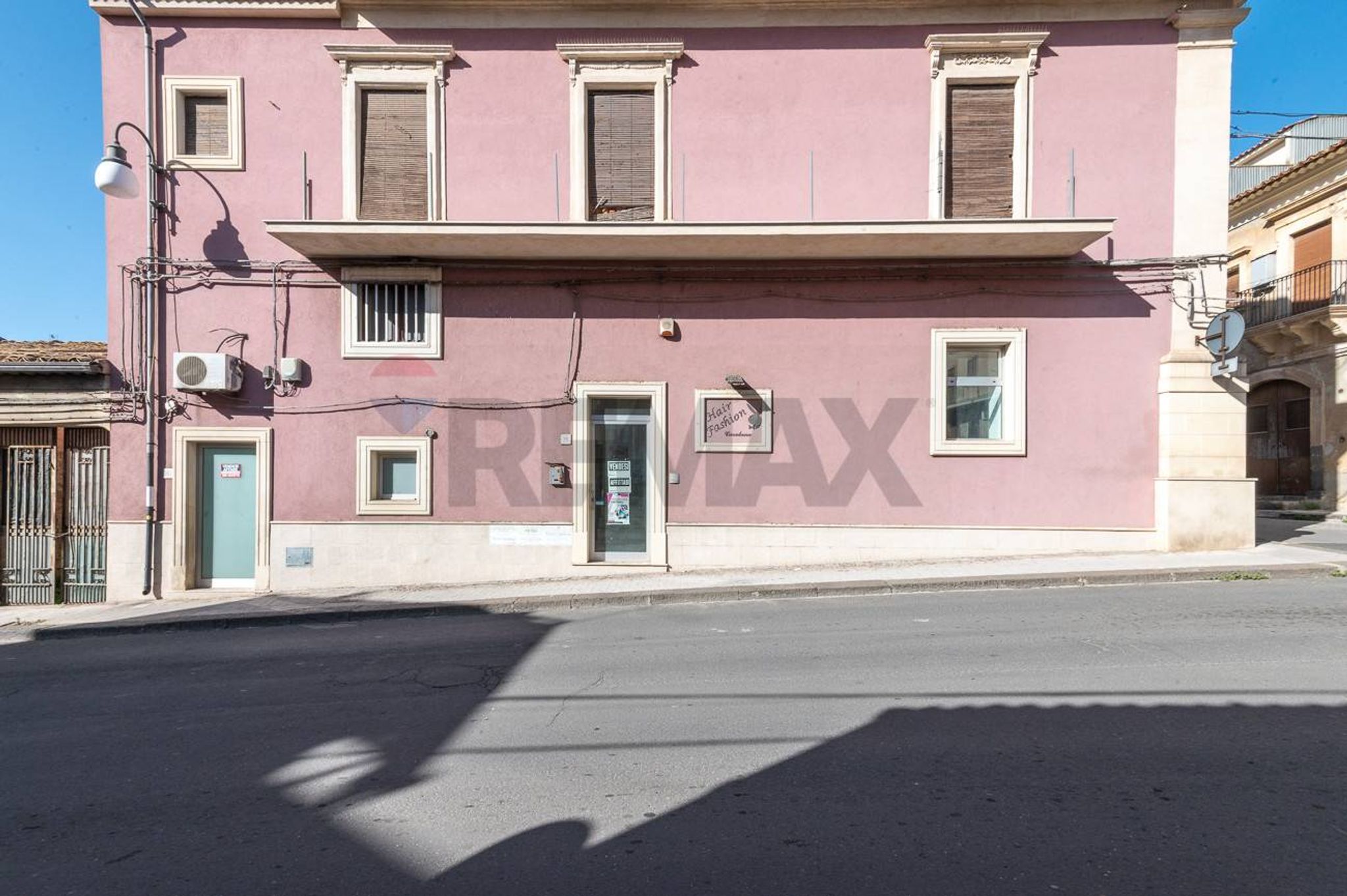 Edificio all'aperto
