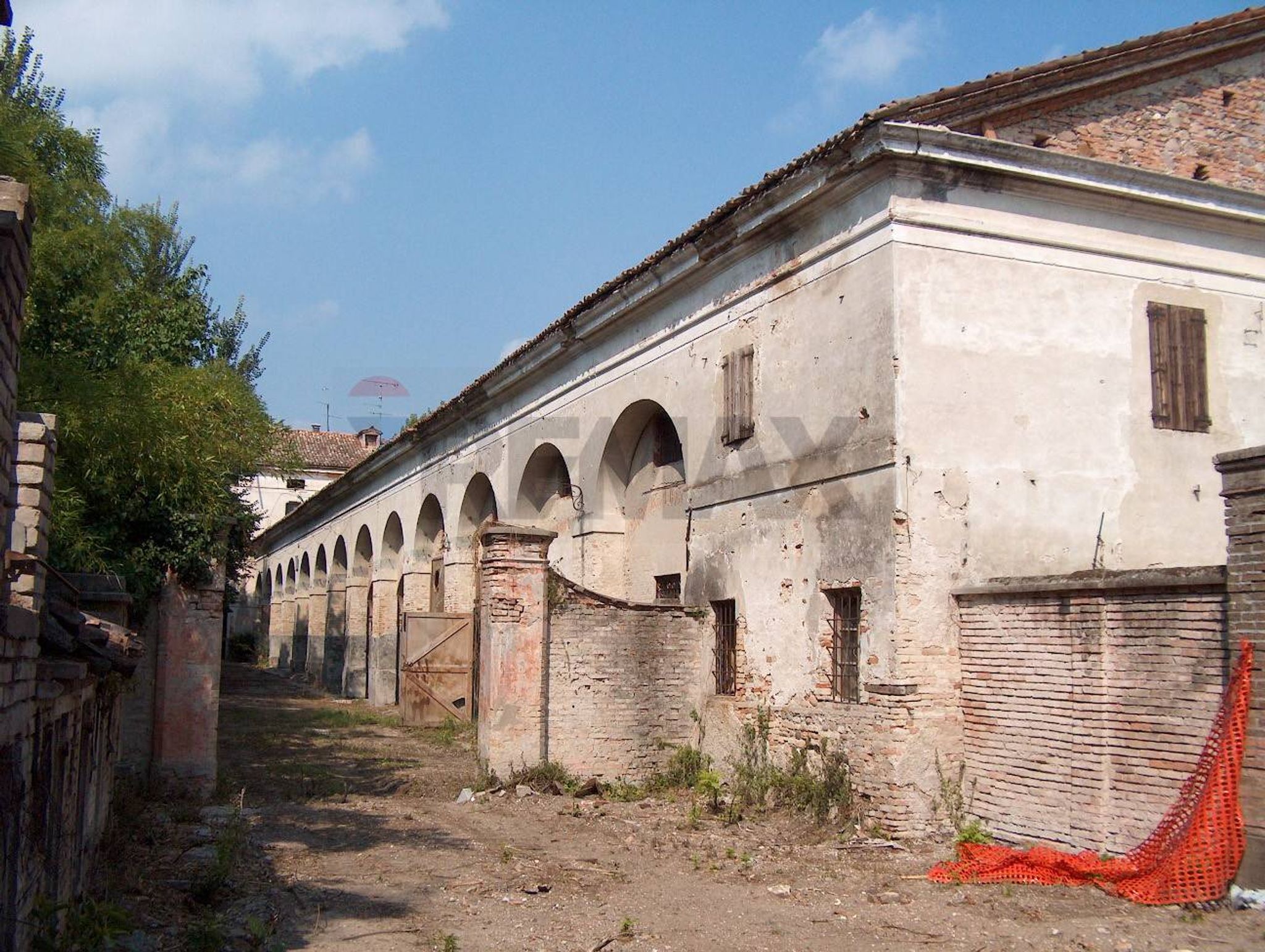 Edificio all'aperto