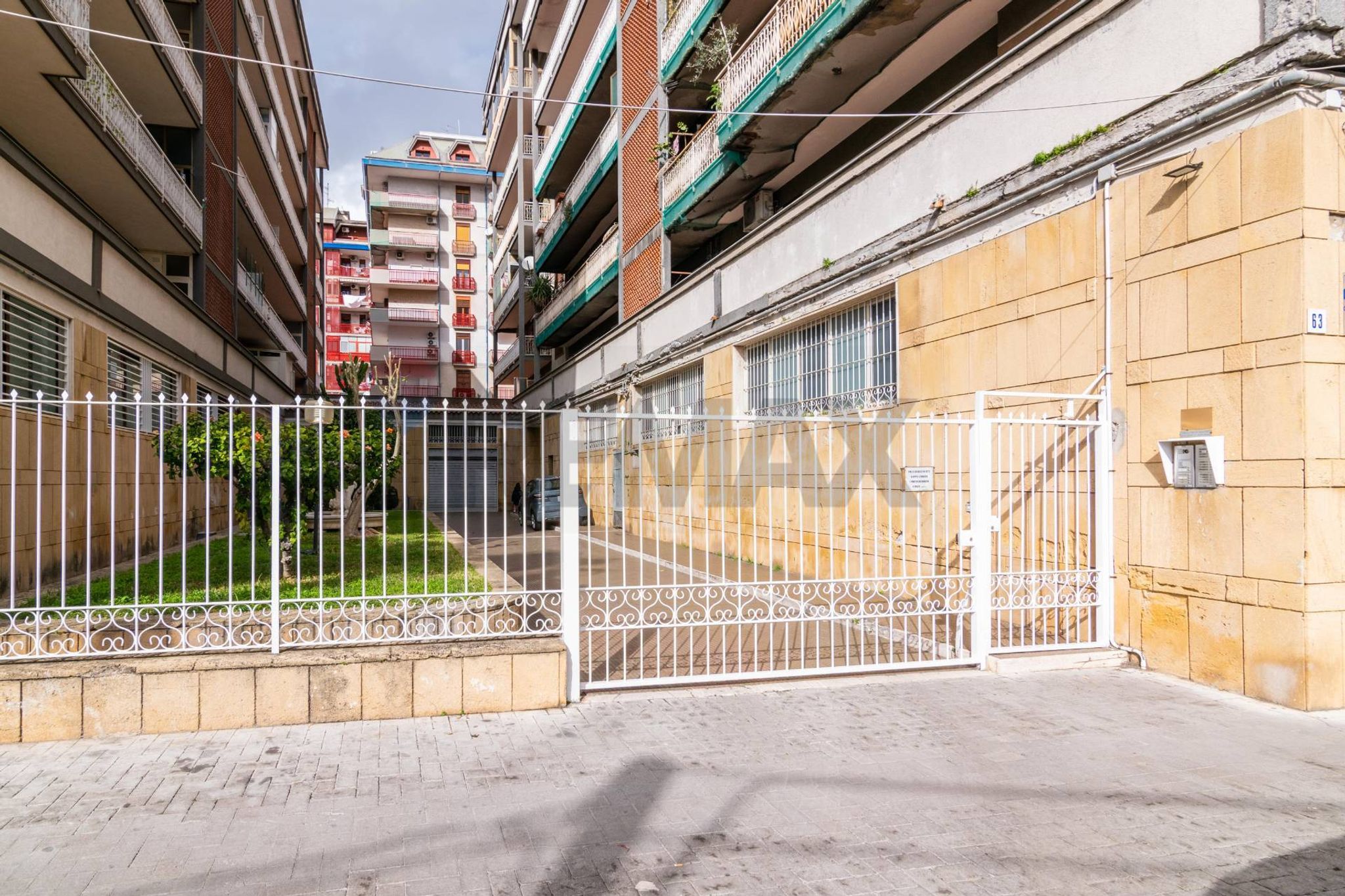 Edificio all'aperto