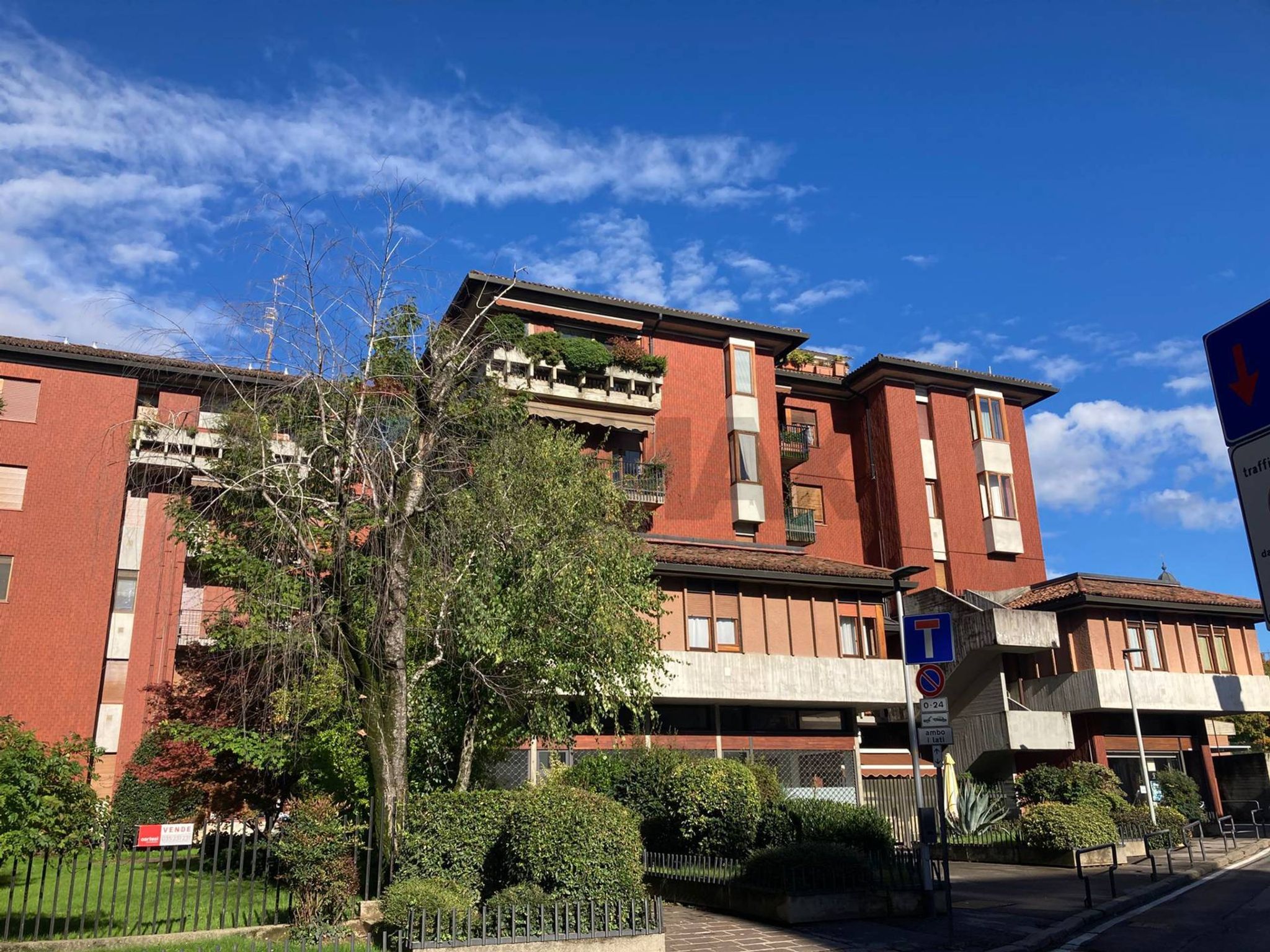 Edificio all'aperto