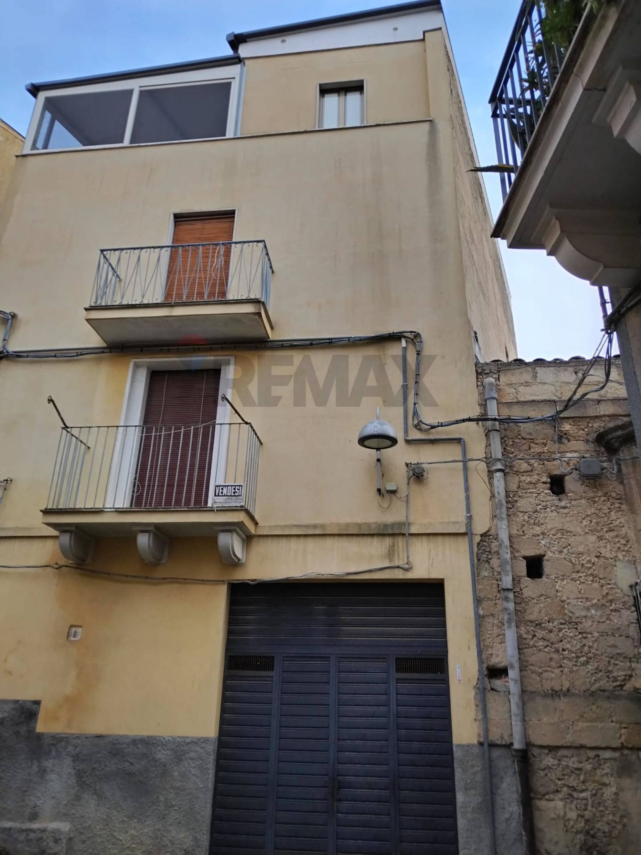 Edificio all'aperto