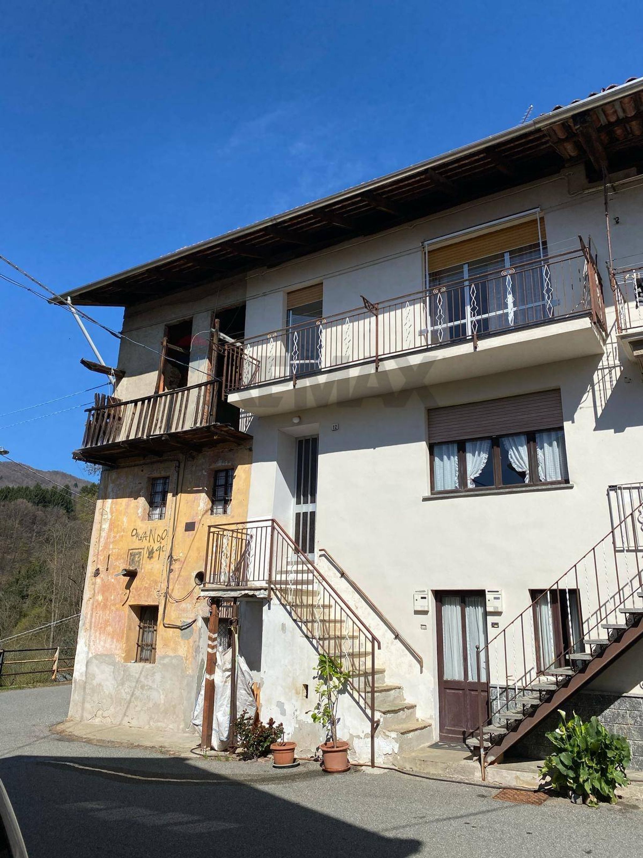 Property in Valdilana