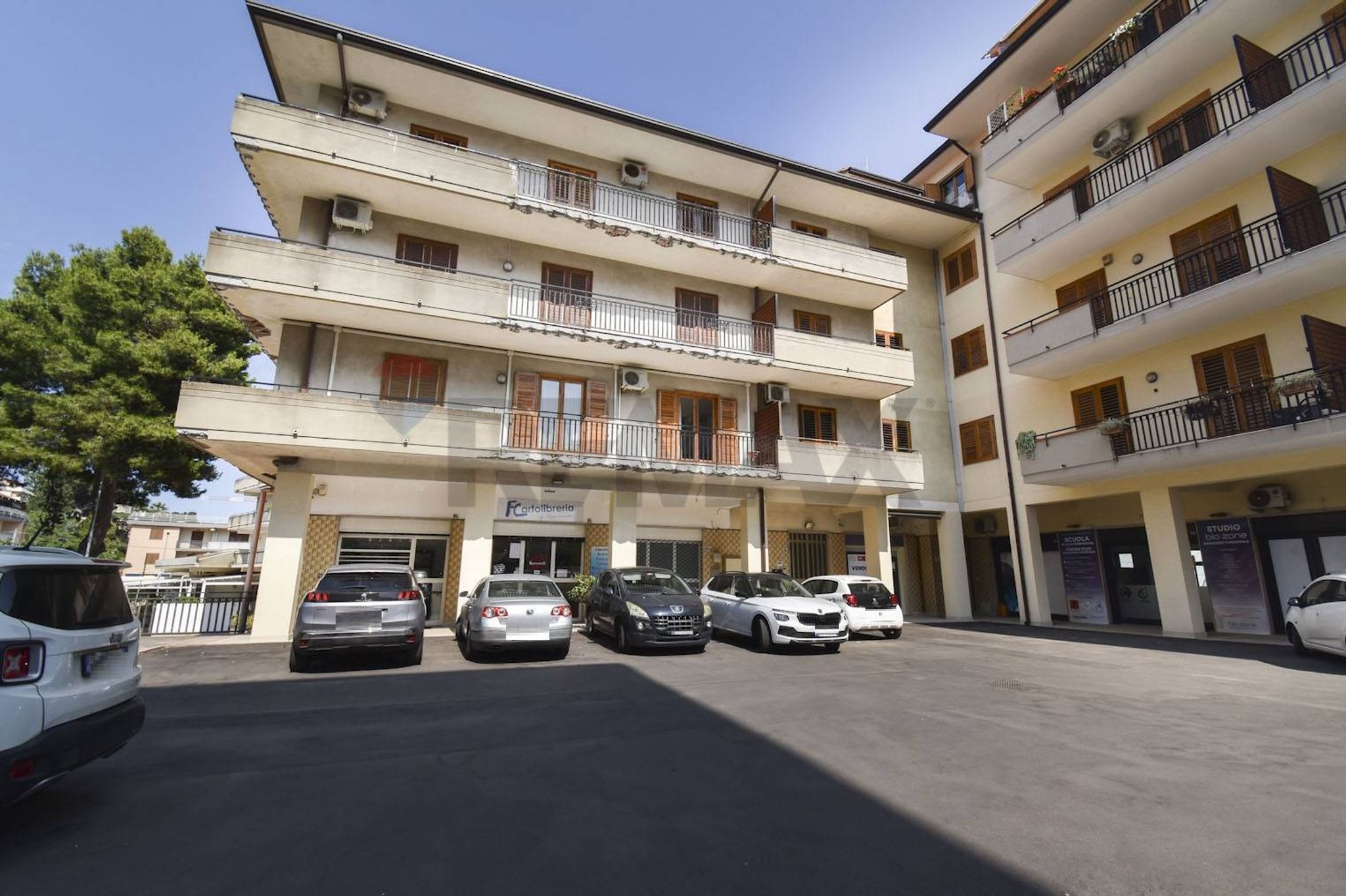 Edificio all'aperto