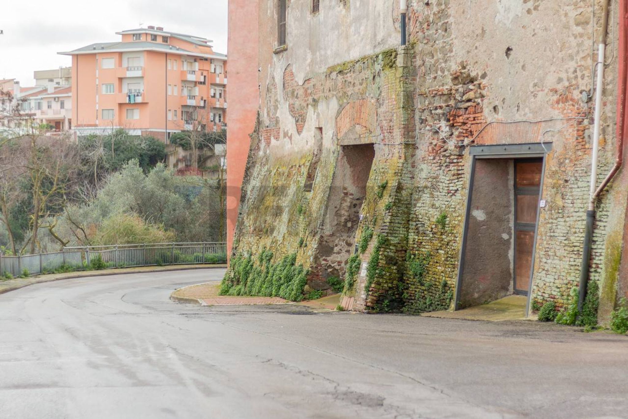 Edificio all'aperto