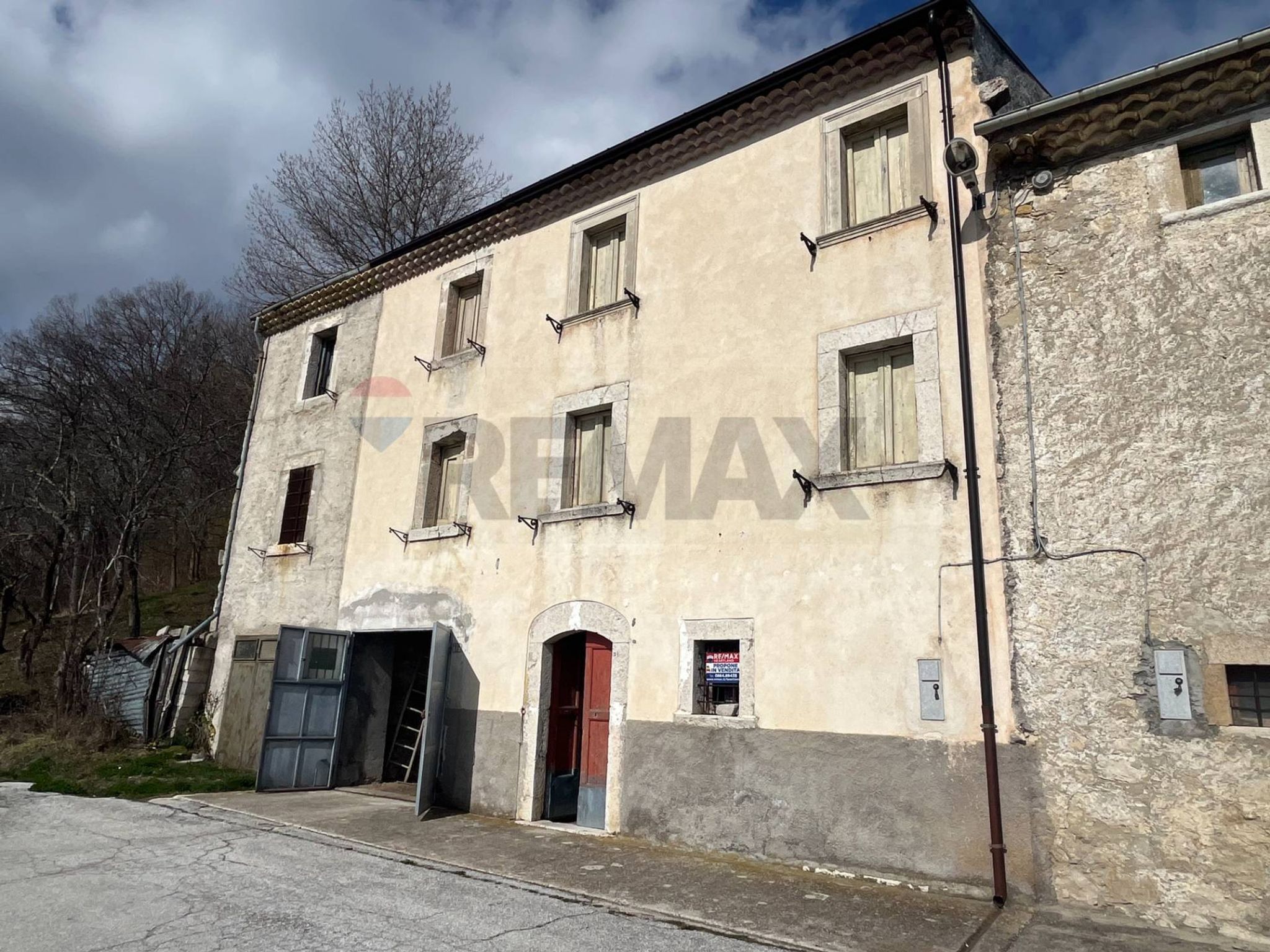 Edificio all'aperto