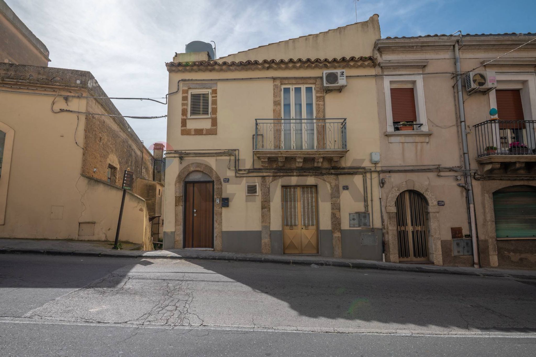 Edificio all'aperto