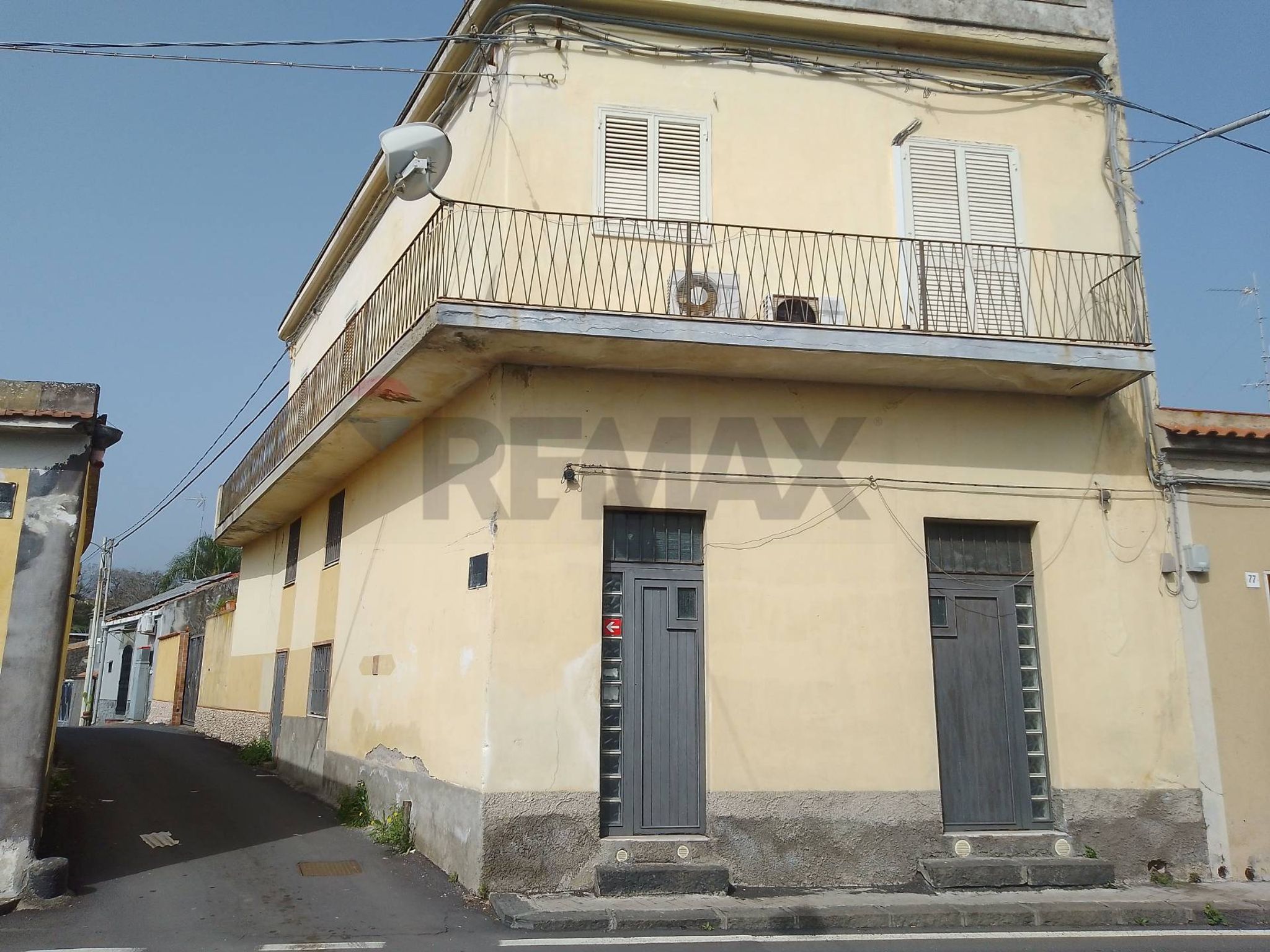 Immobile a Acireale