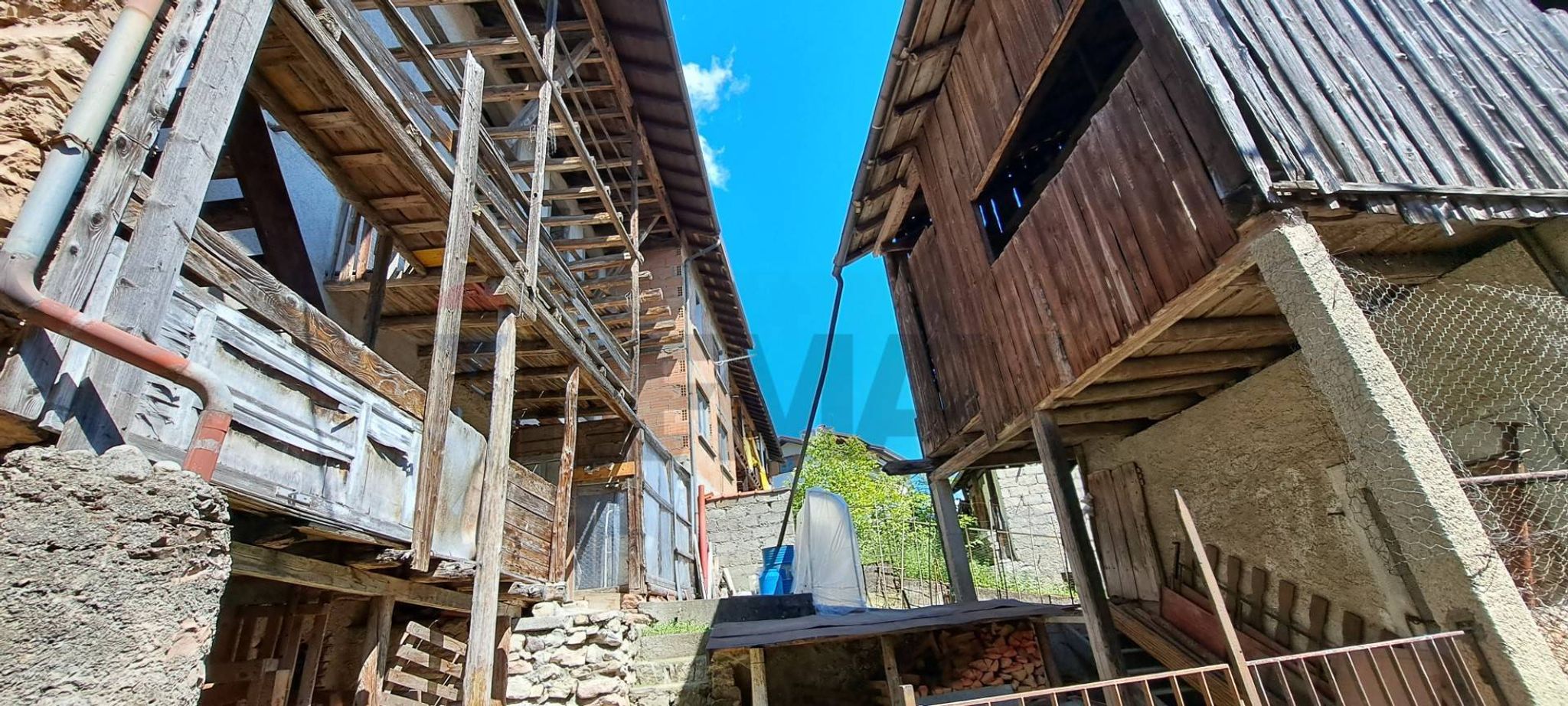 Edificio all'aperto